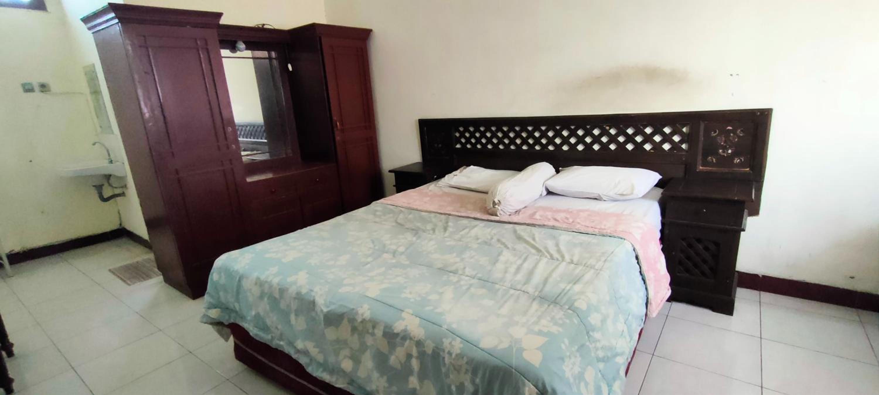 Standard Double Room - Photo 3