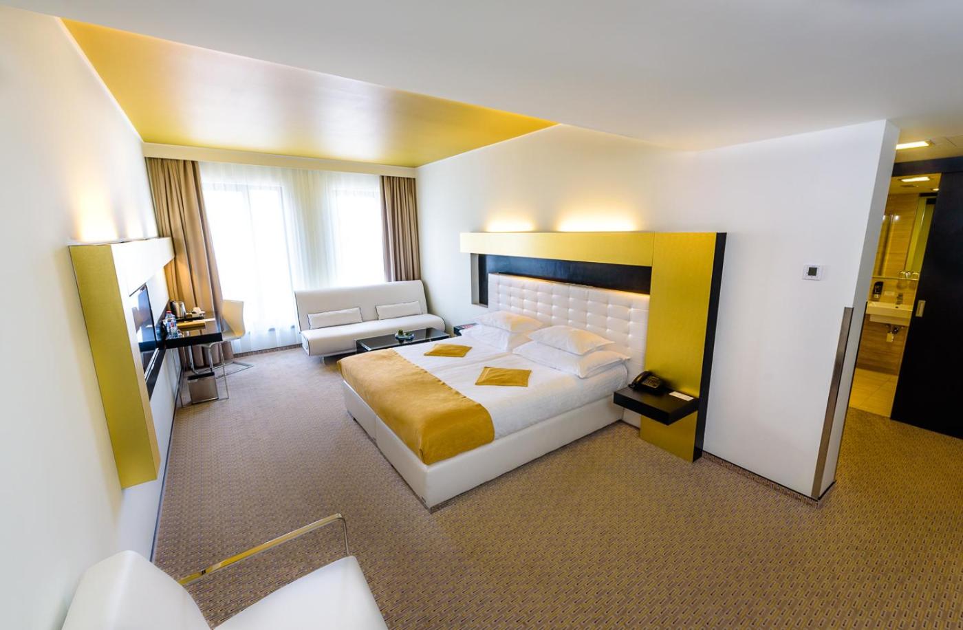 Deluxe Double Room - Photo 6