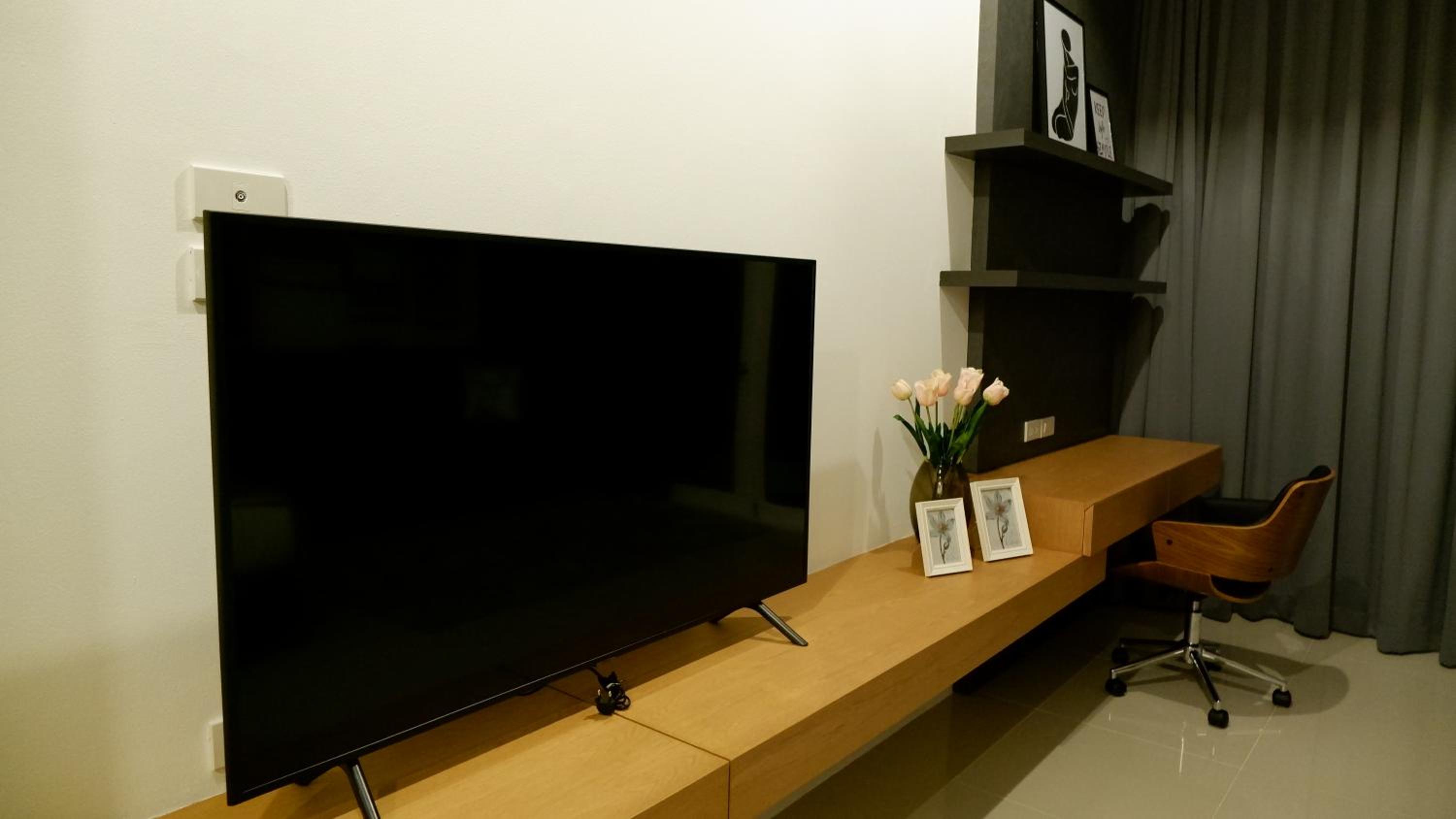 Two-Bedroom House - Photo 18