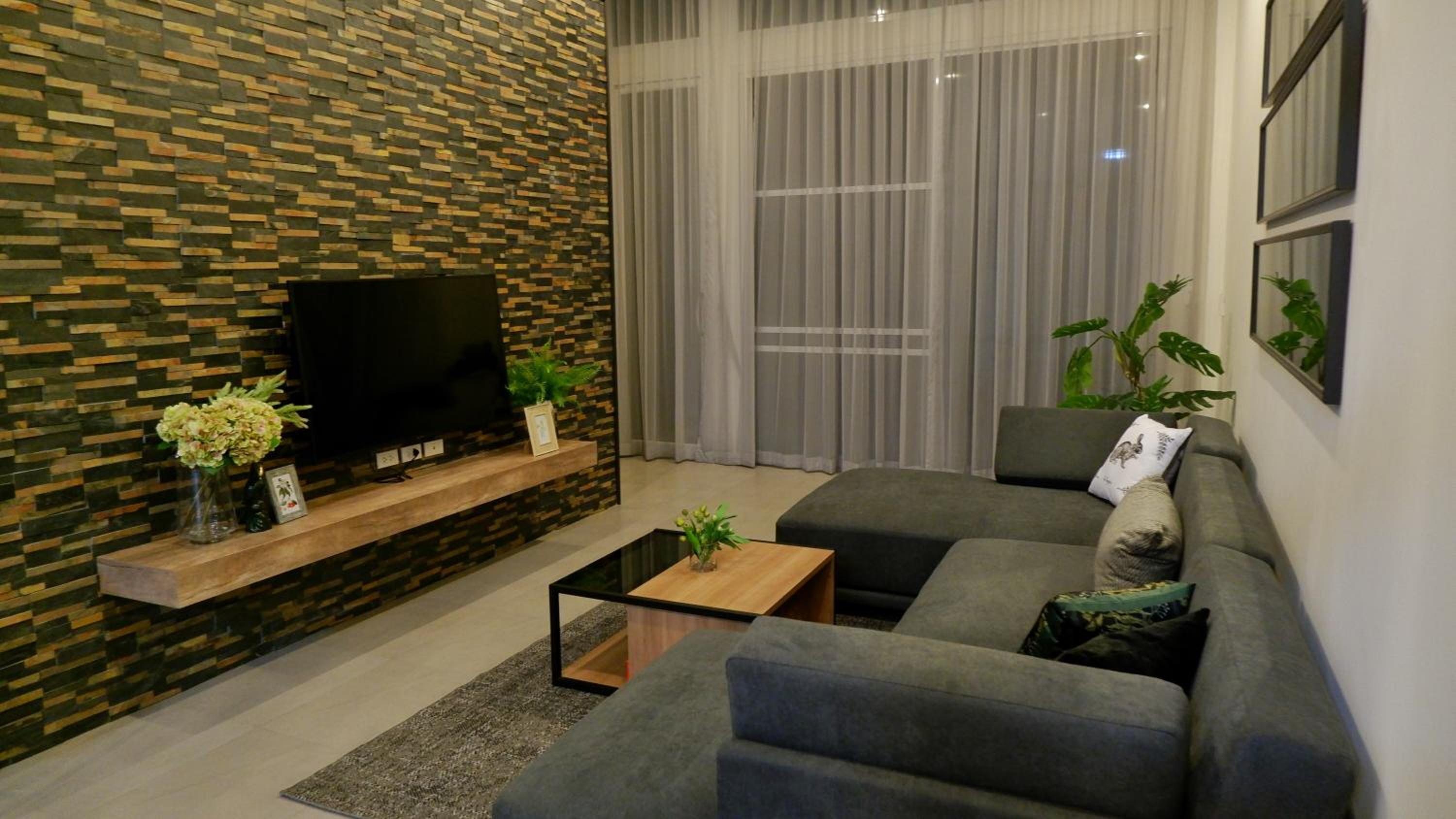 Two-Bedroom House - Photo 29