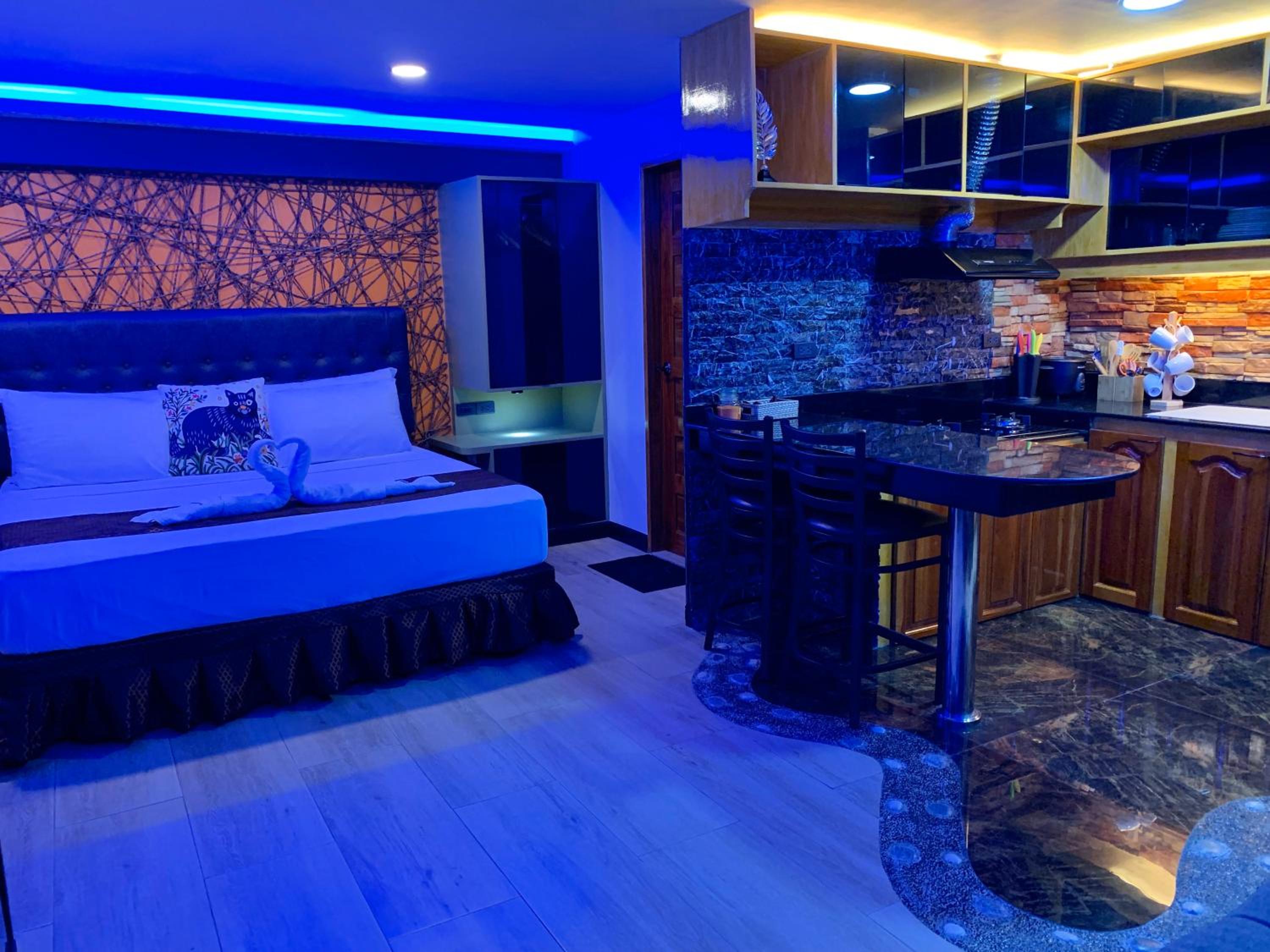 Standard Studio Suite - Photo 22