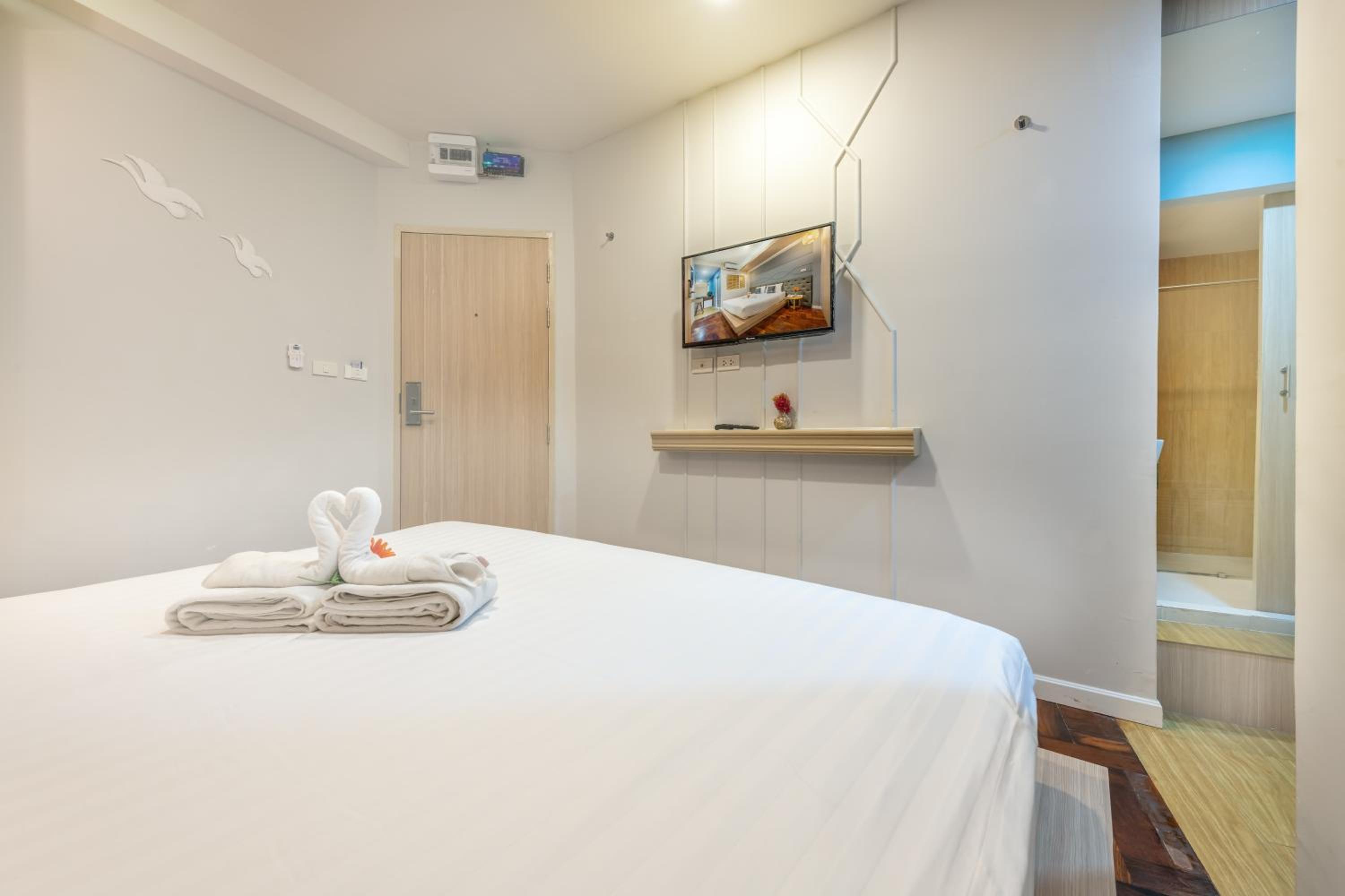Large Double Room photo 2