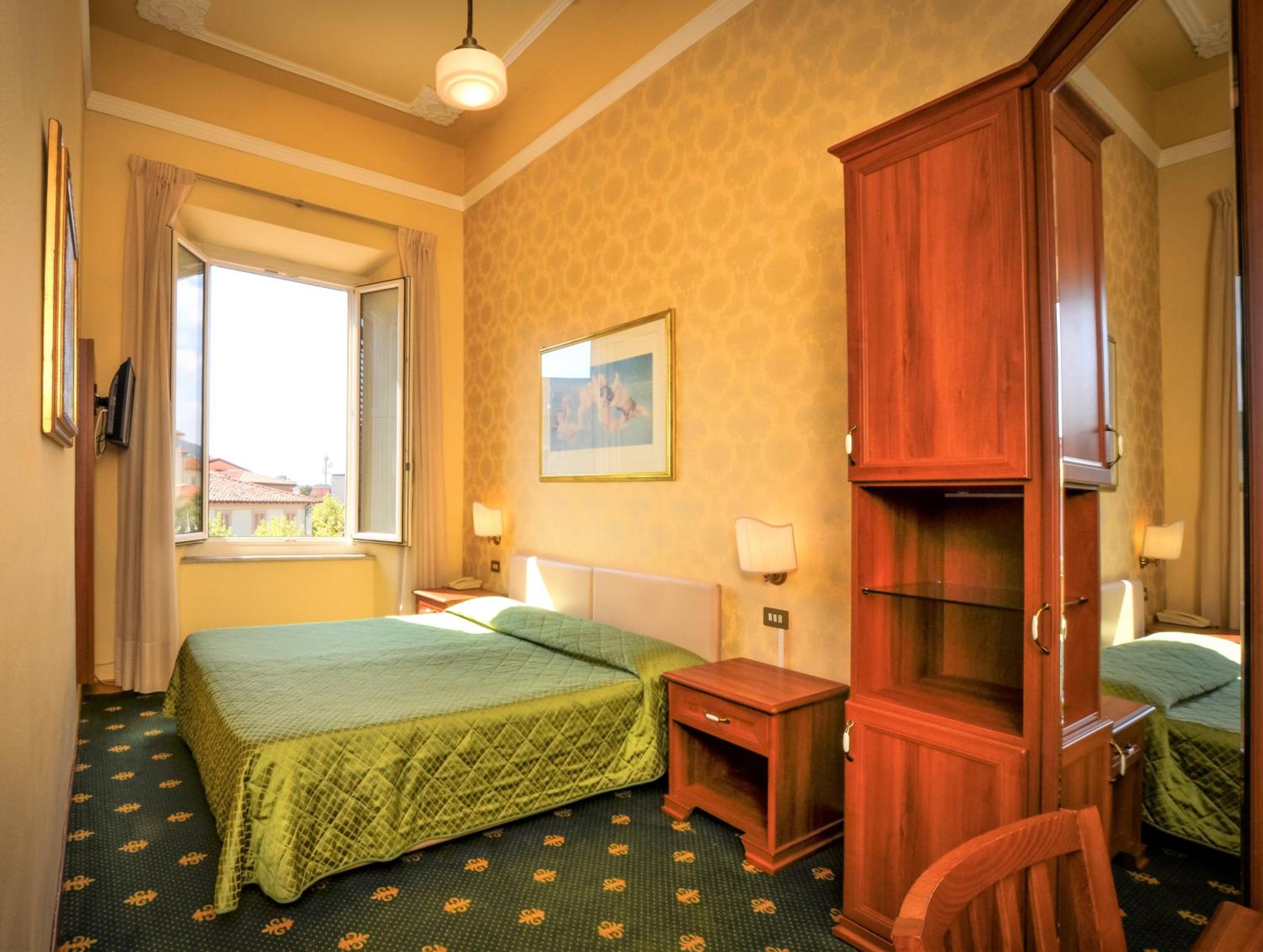 Standard Double Room photo 1