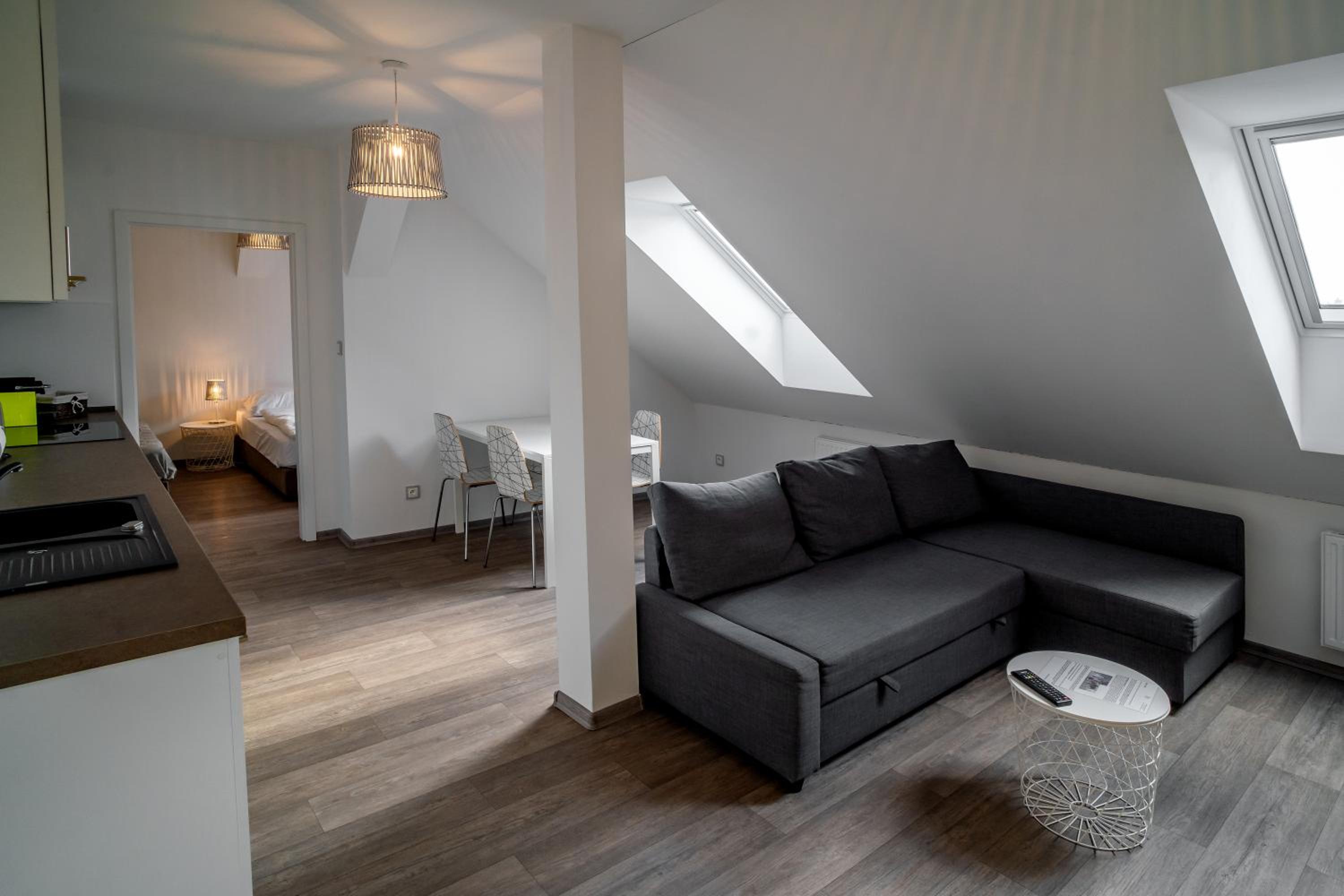 Apartment photo 2