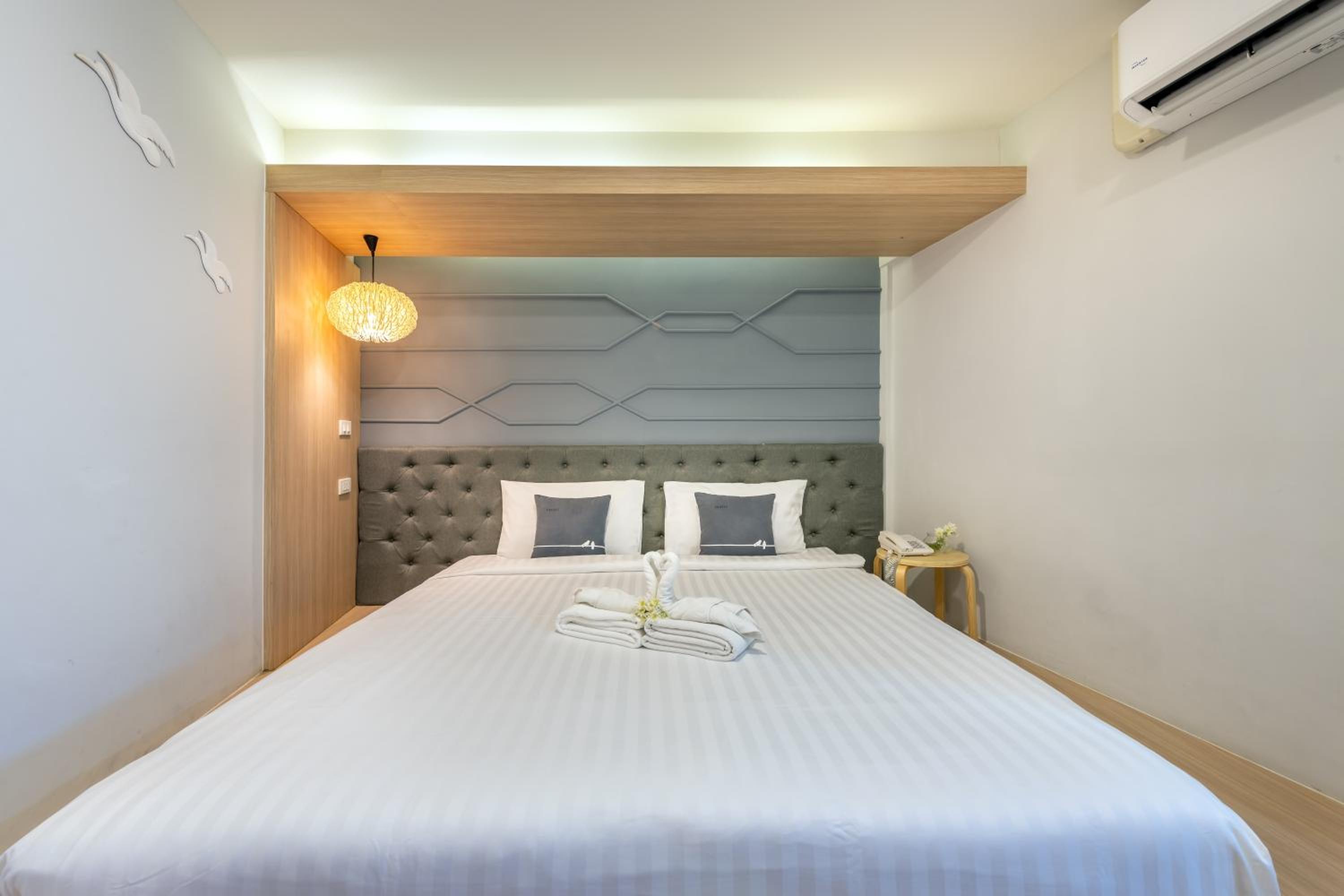 Large Double or Twin Room photo 3