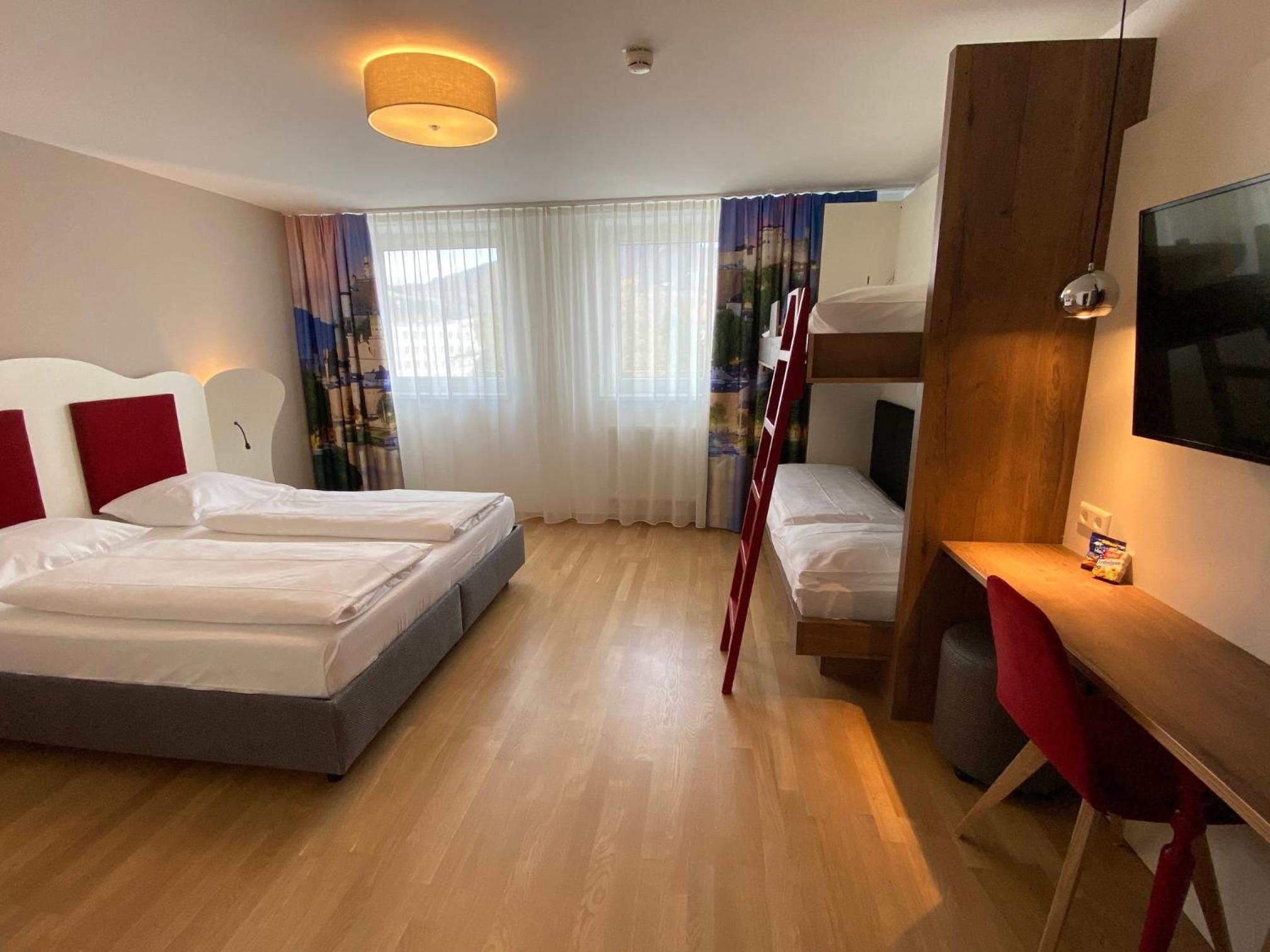 Quadruple Room photo 1