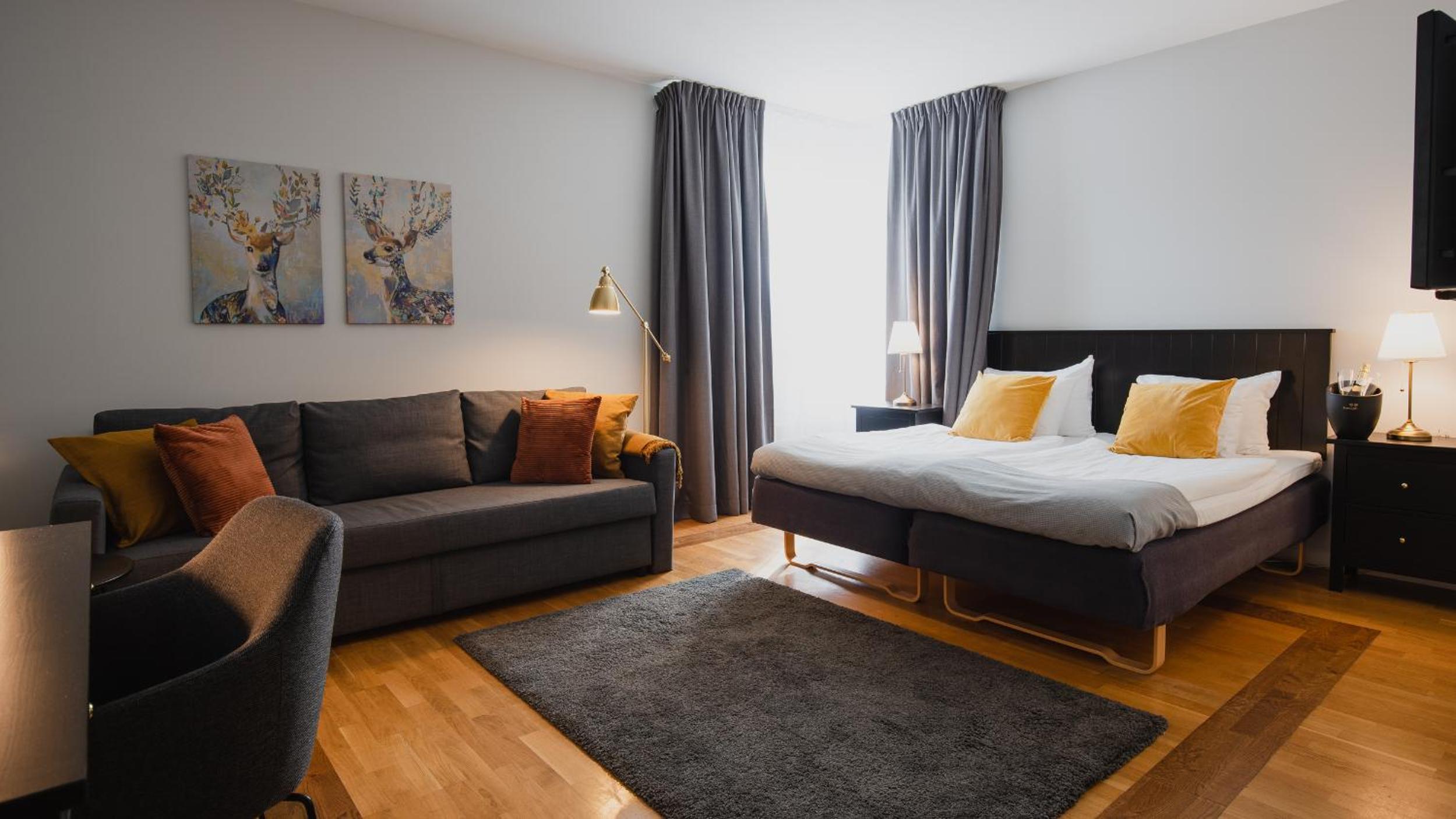 Family Double Room (2 adults + 2 children) - Photo 1