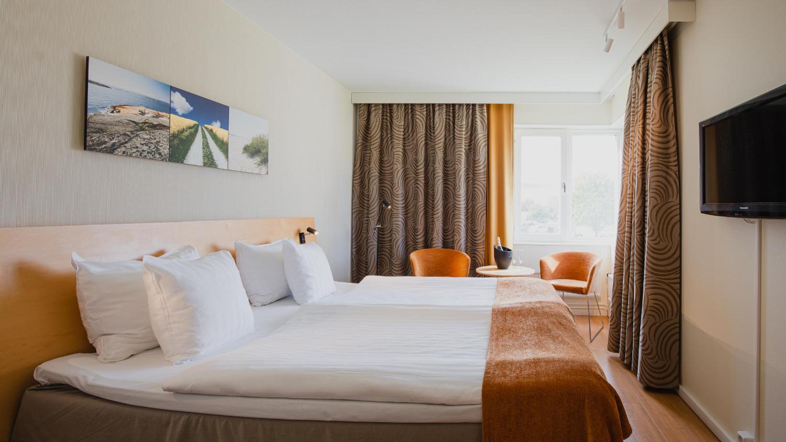 Standard Double Room - Photo 2