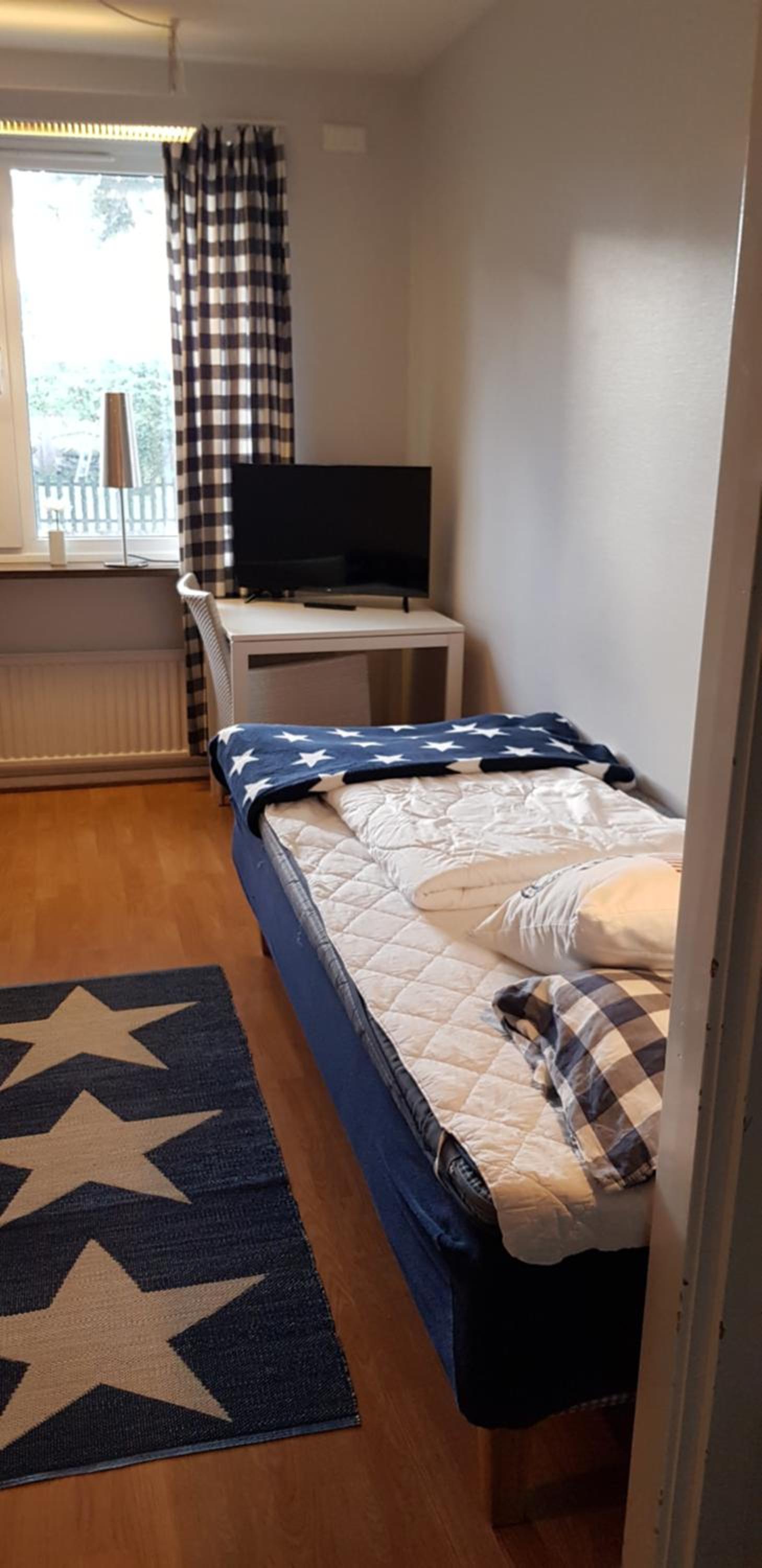 Economy Twin Room with Shared Shower