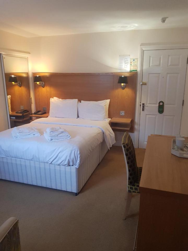 Standard Double Room - Photo 5