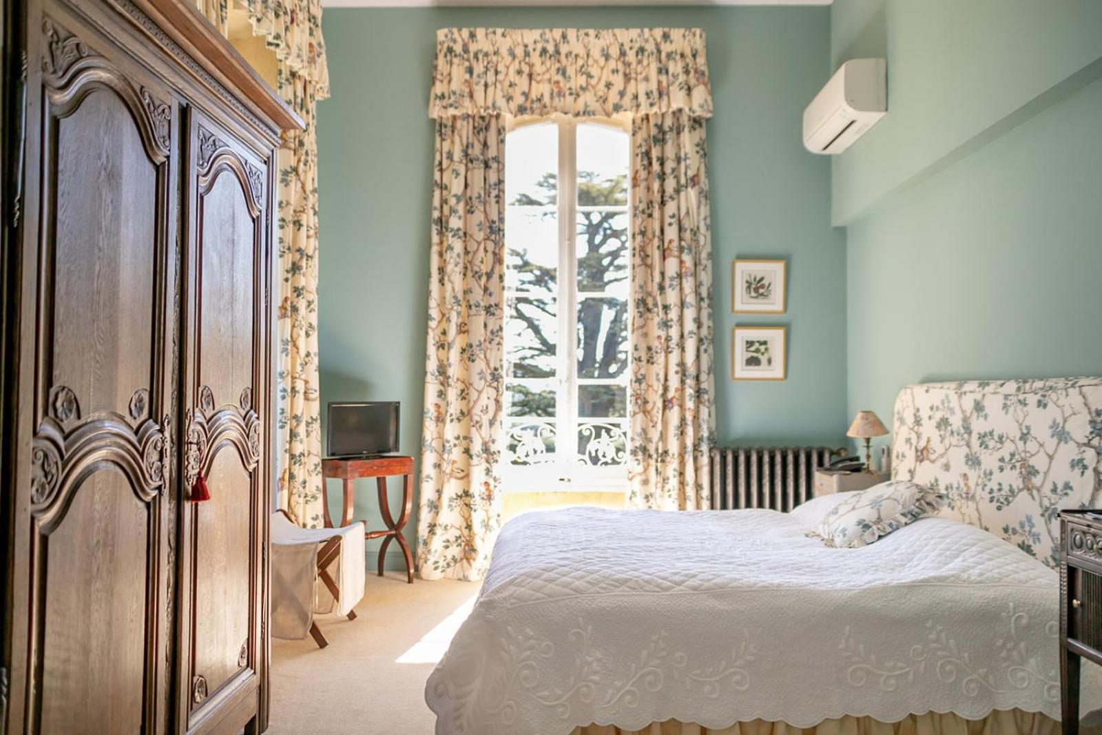 Deluxe Double Room - Photo 10