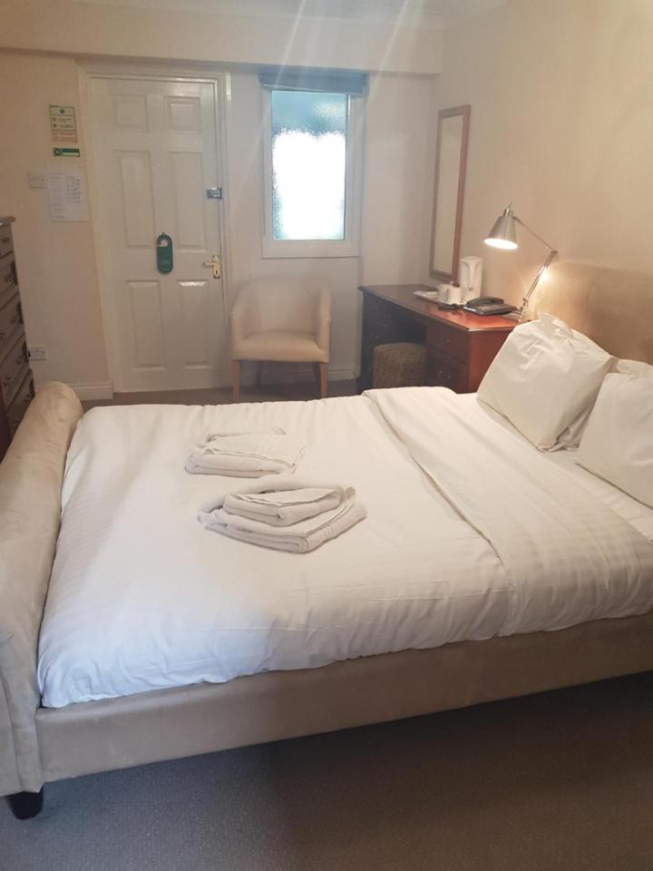 Standard Double Room - Photo 3