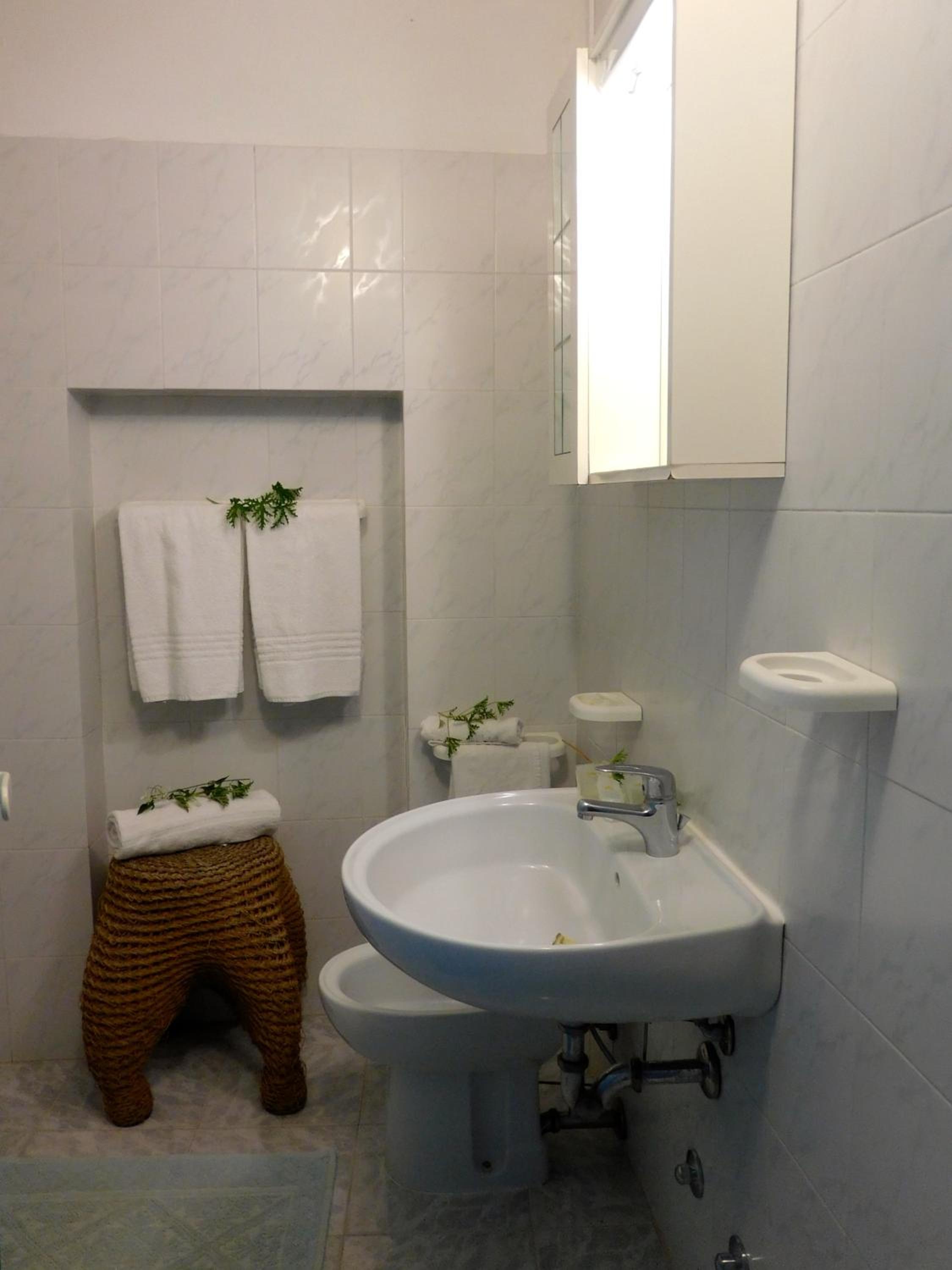 One-Bedroom Apartment (3 Adults) photo 3