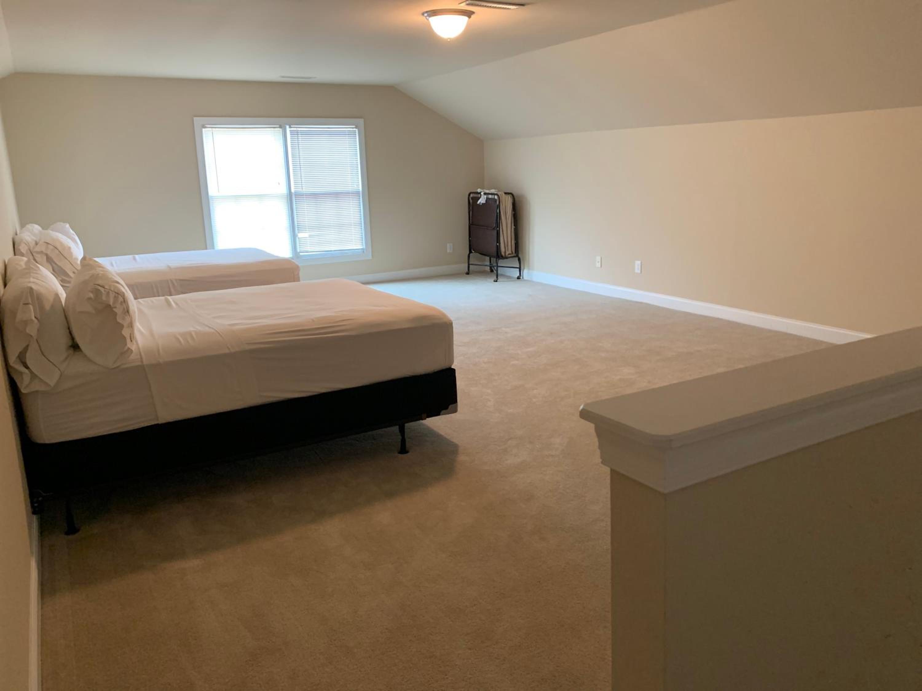 Four-Bedroom House photo 1