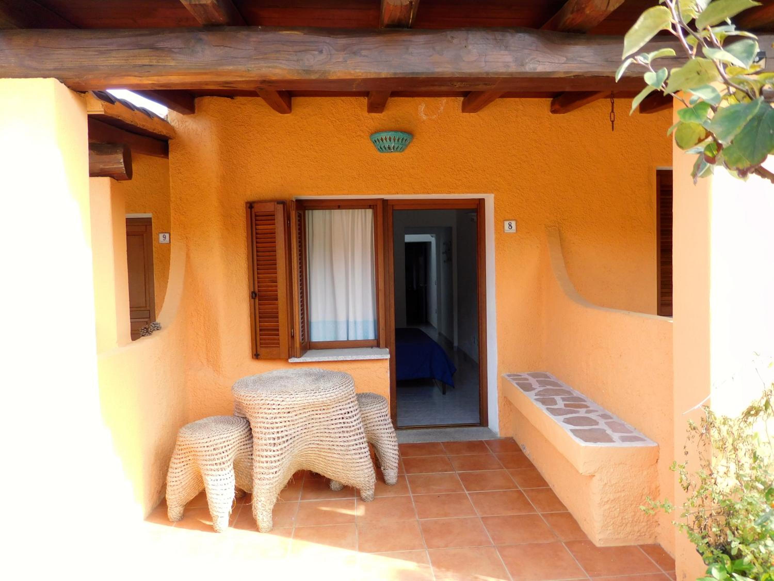 One-Bedroom Apartment (4 Adults) photo 2