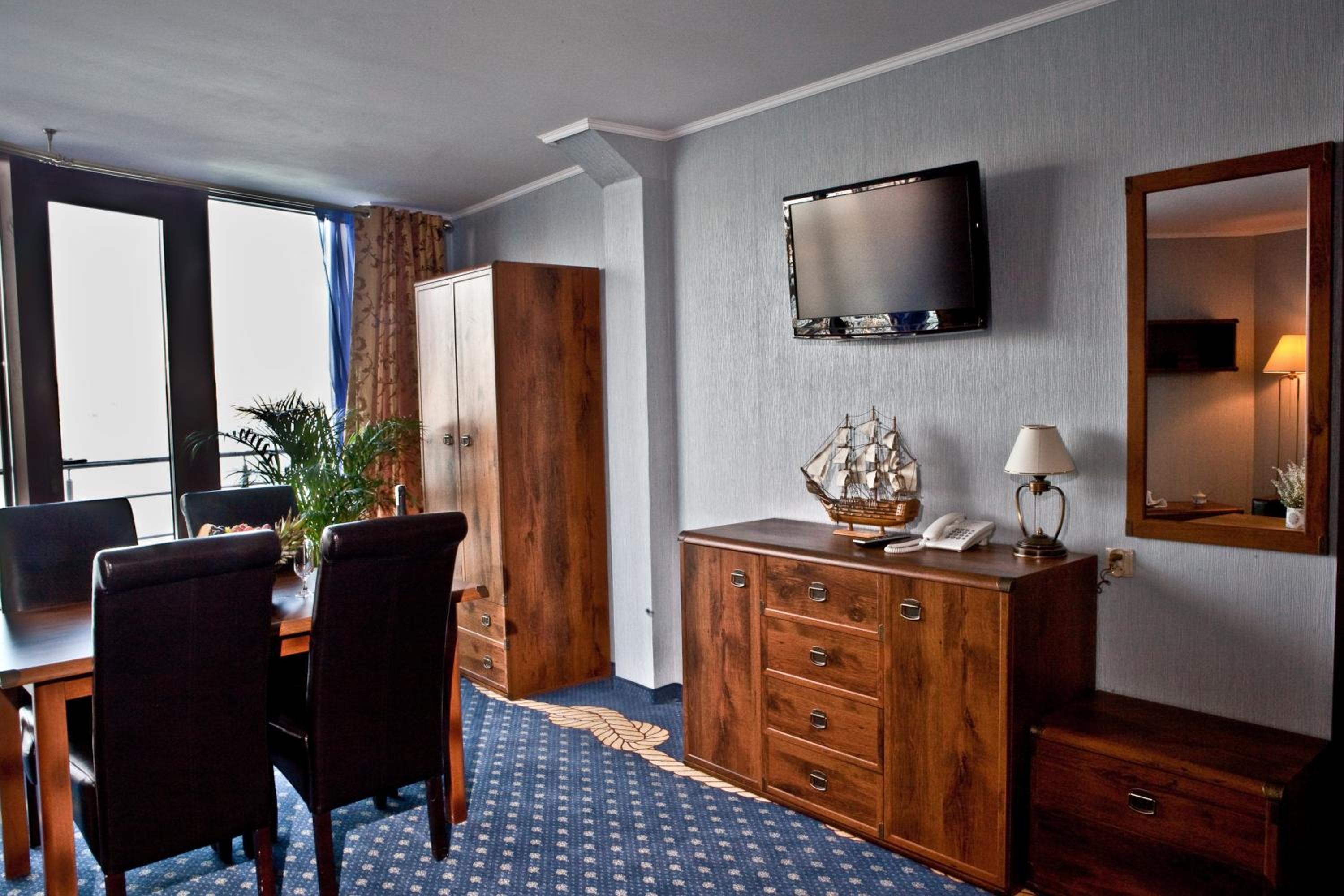 Studio Apartment photo 3