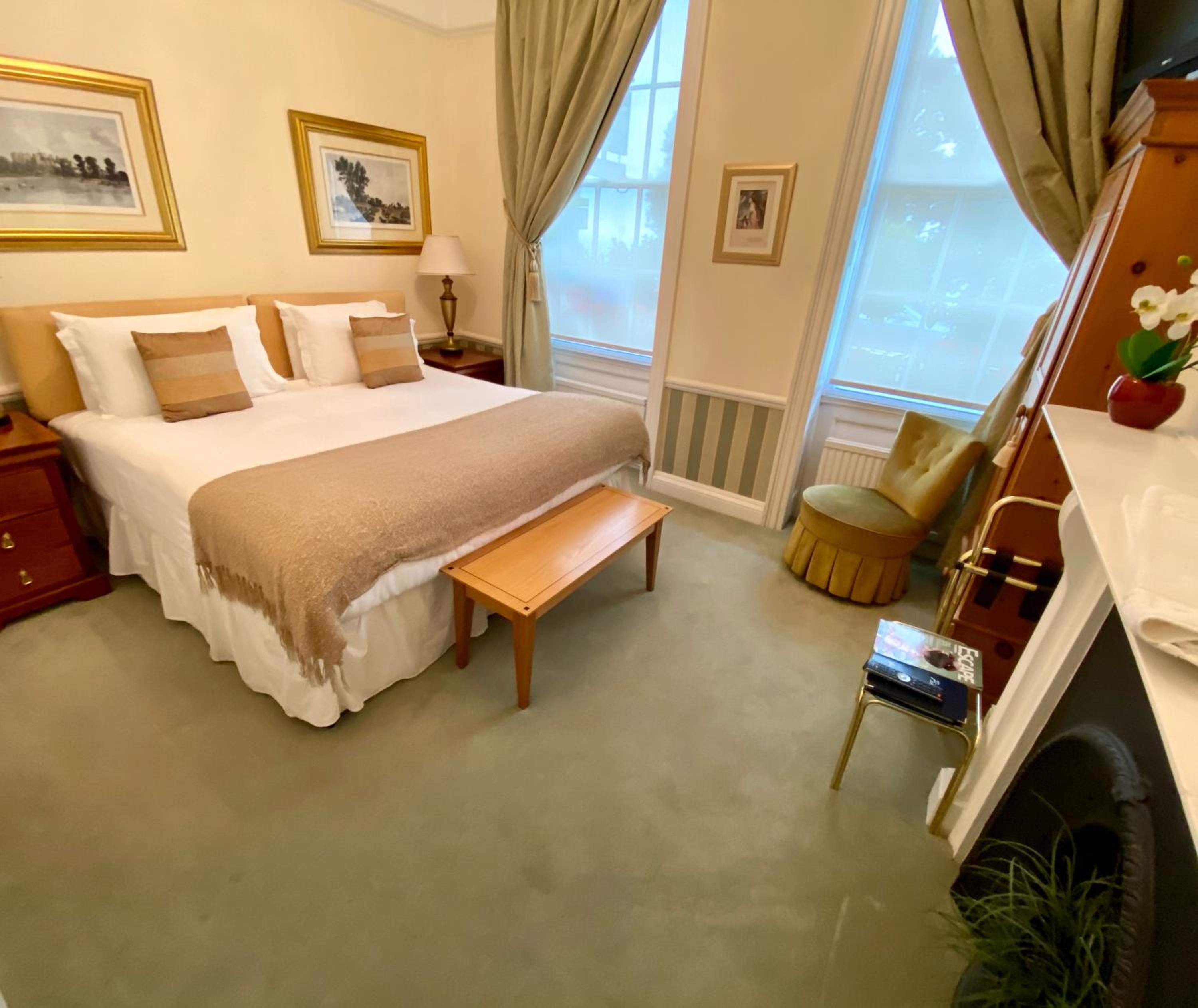One Bedroom Apartment - Lady Hamilton