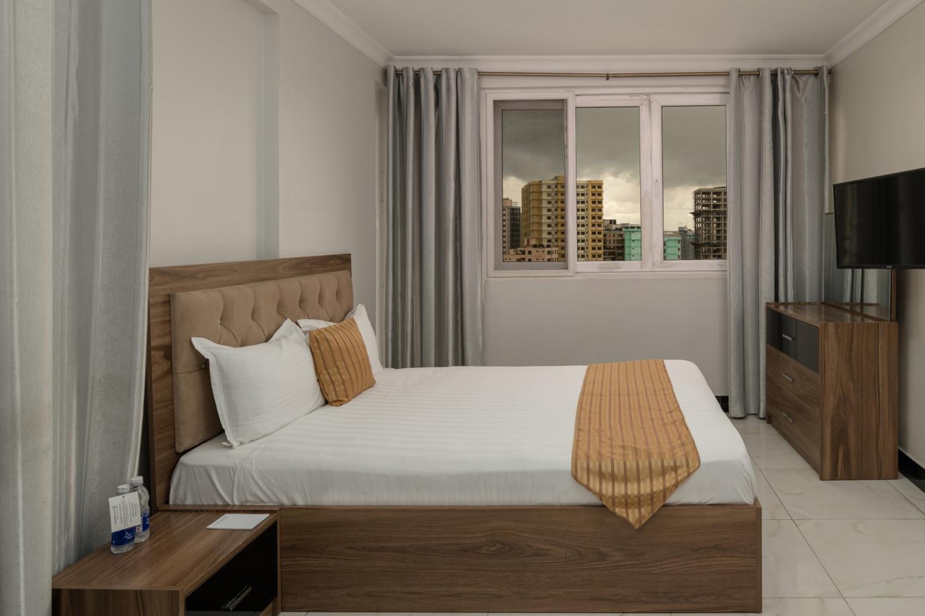 Three Bedroom Family Suite 8th Floor