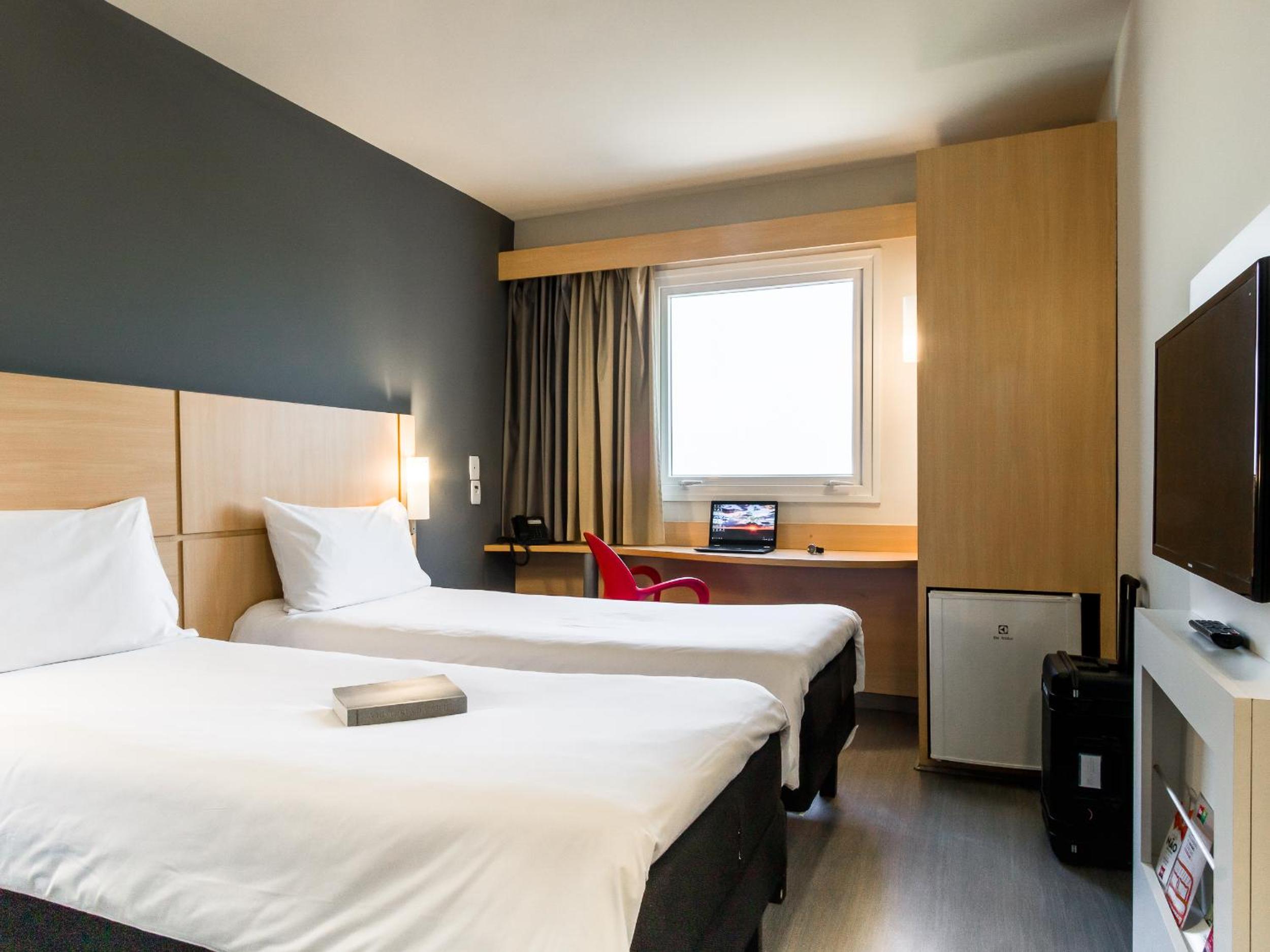 Standard Twin Room photo 1