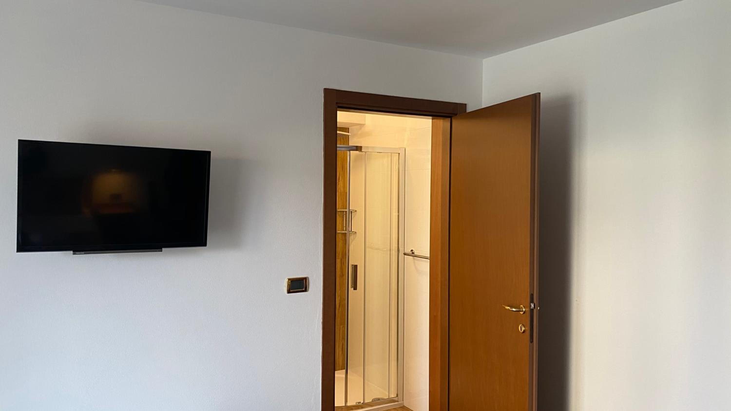 Triple Room with Balcony photo 3