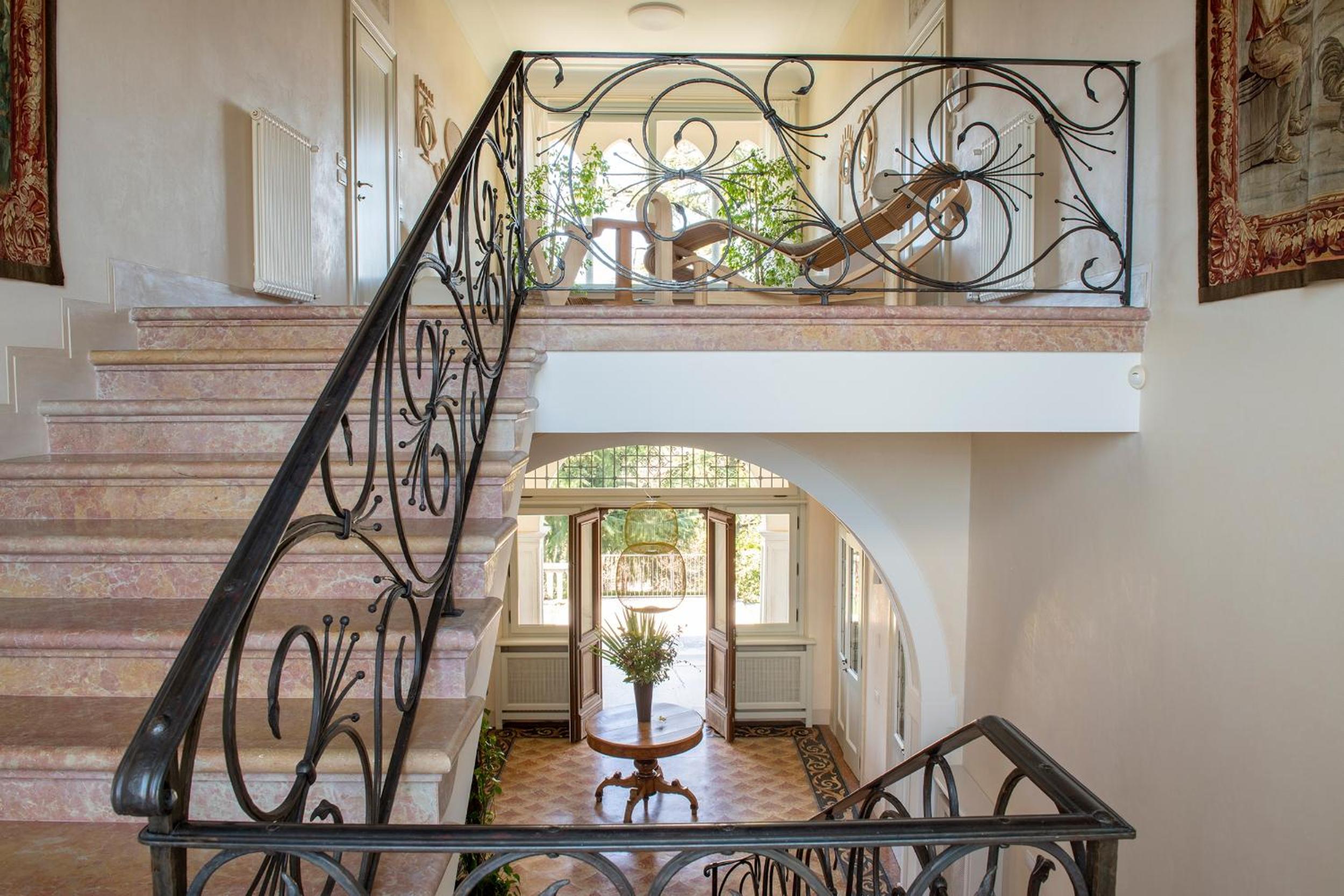 Villa photo 3