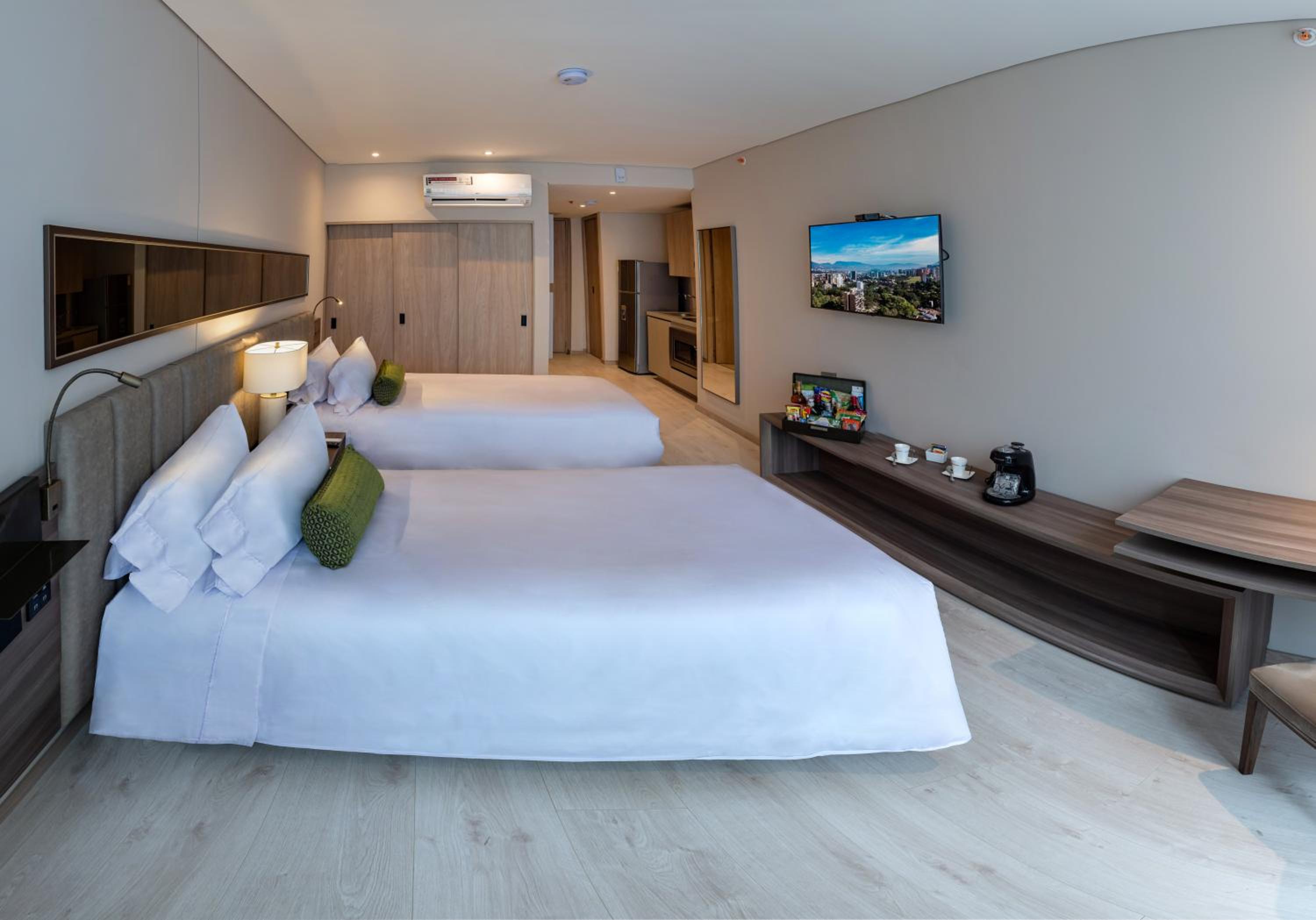 Superior King or Twin Room - Photo 10