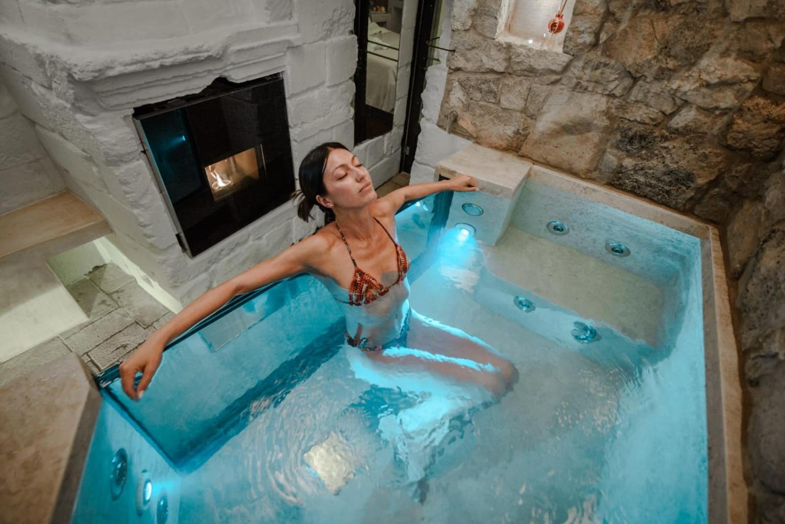 Suite with Private Pool - Photo 6