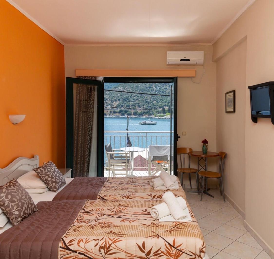 Studio (2 Adults) with Sea View photo 3
