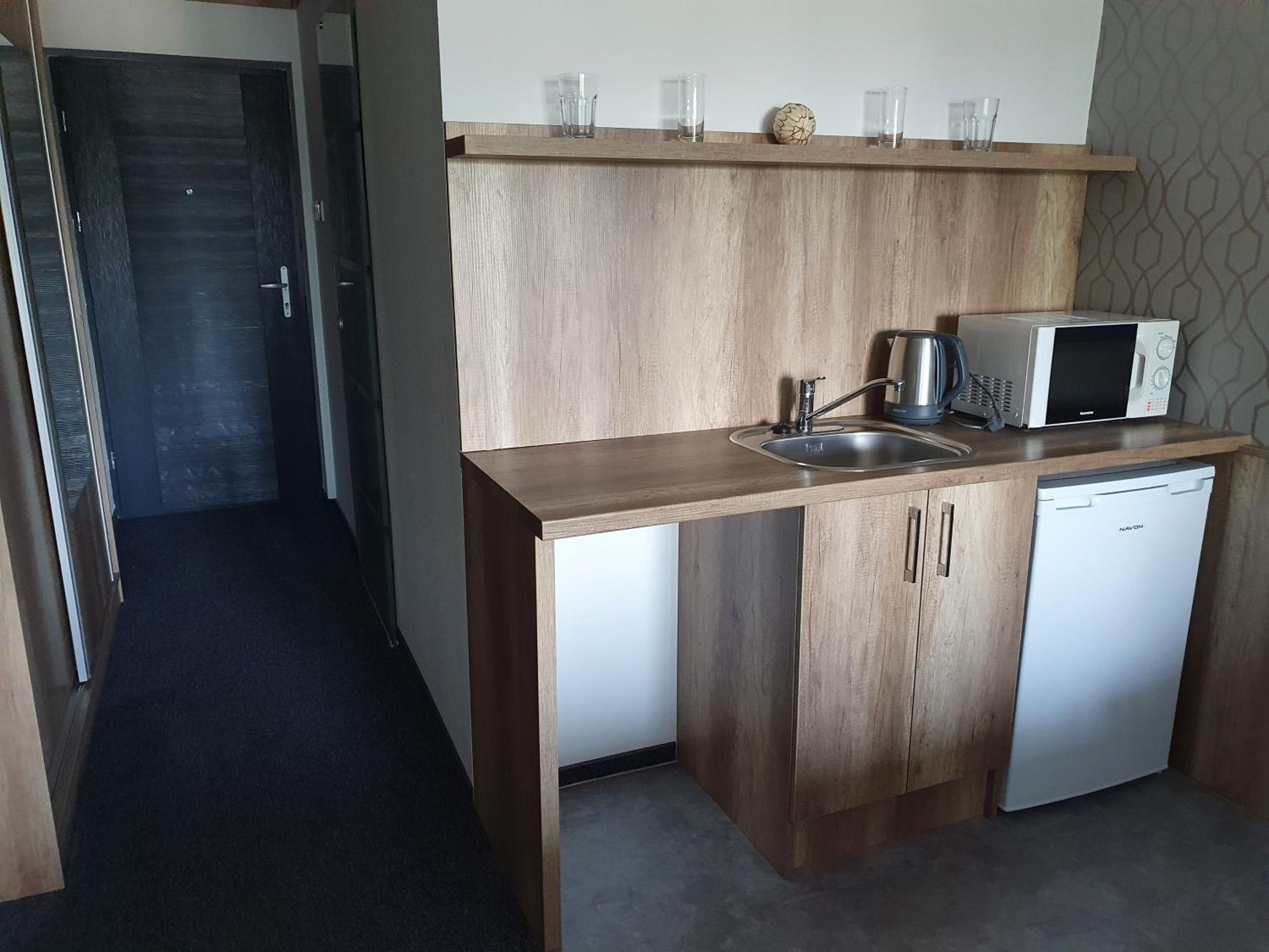 Standard Double or Twin Room with Balcony - Photo 3