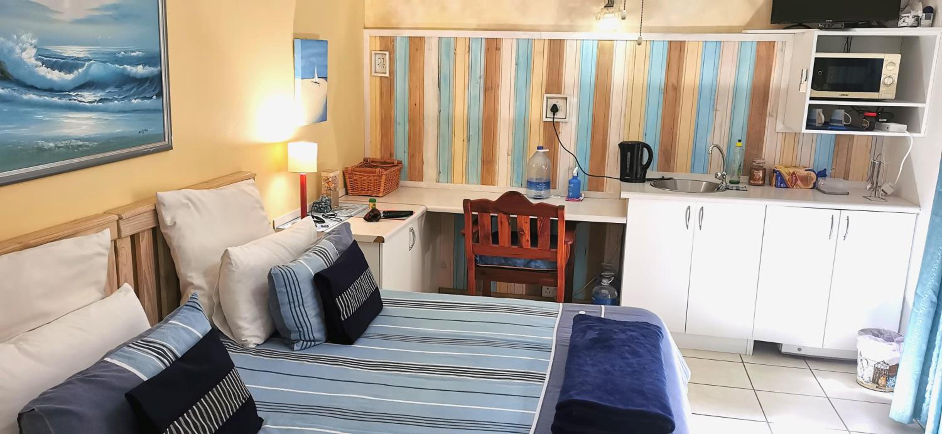 Double or Twin Room with Bathroom photo 1