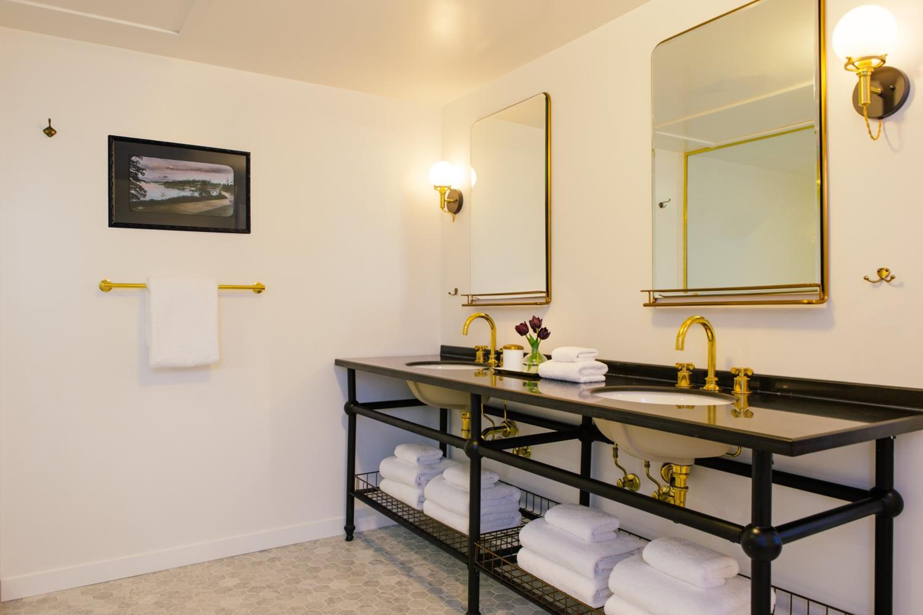 King Palladian Suite