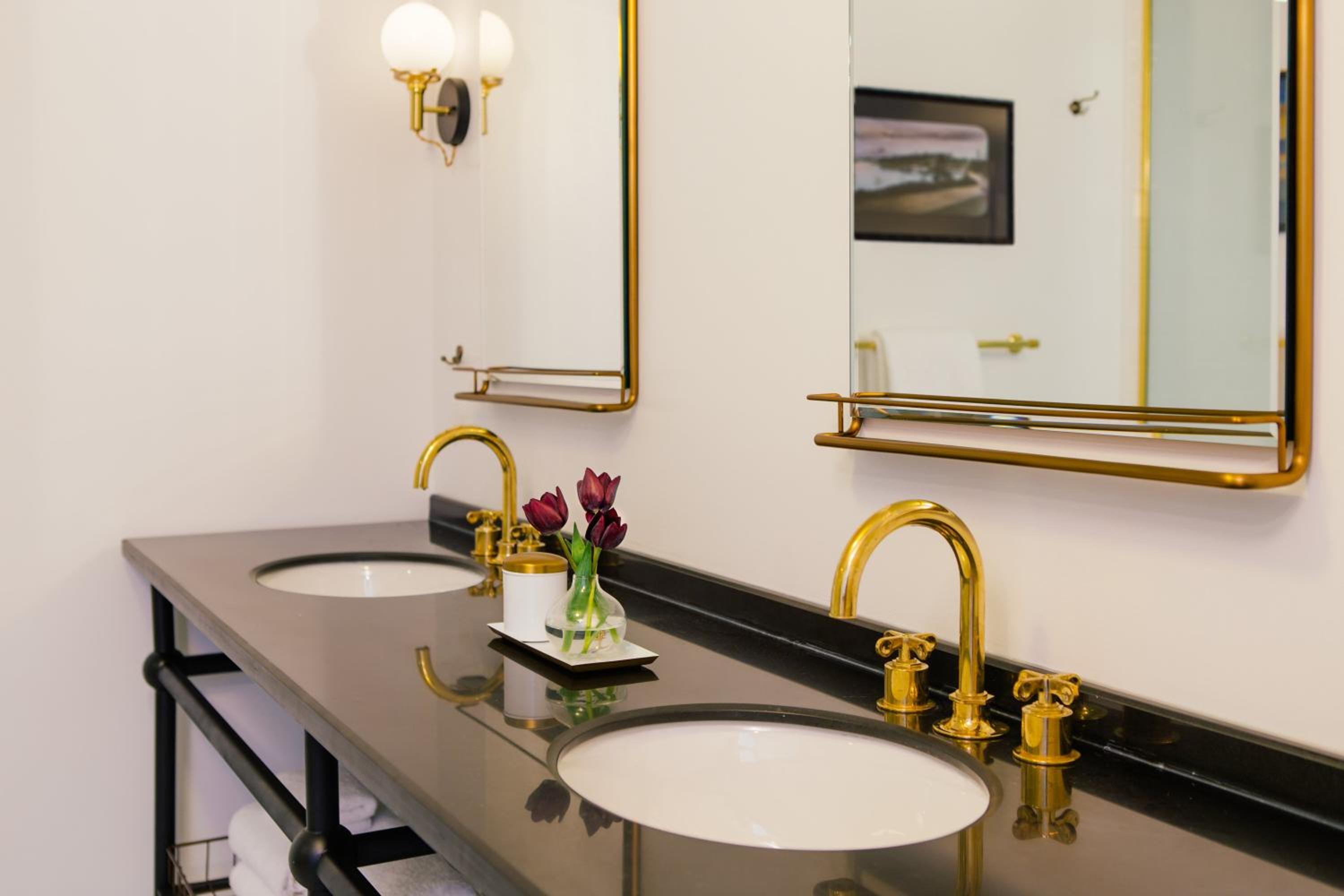 Premium King Room with Spa and City View - Top Floor