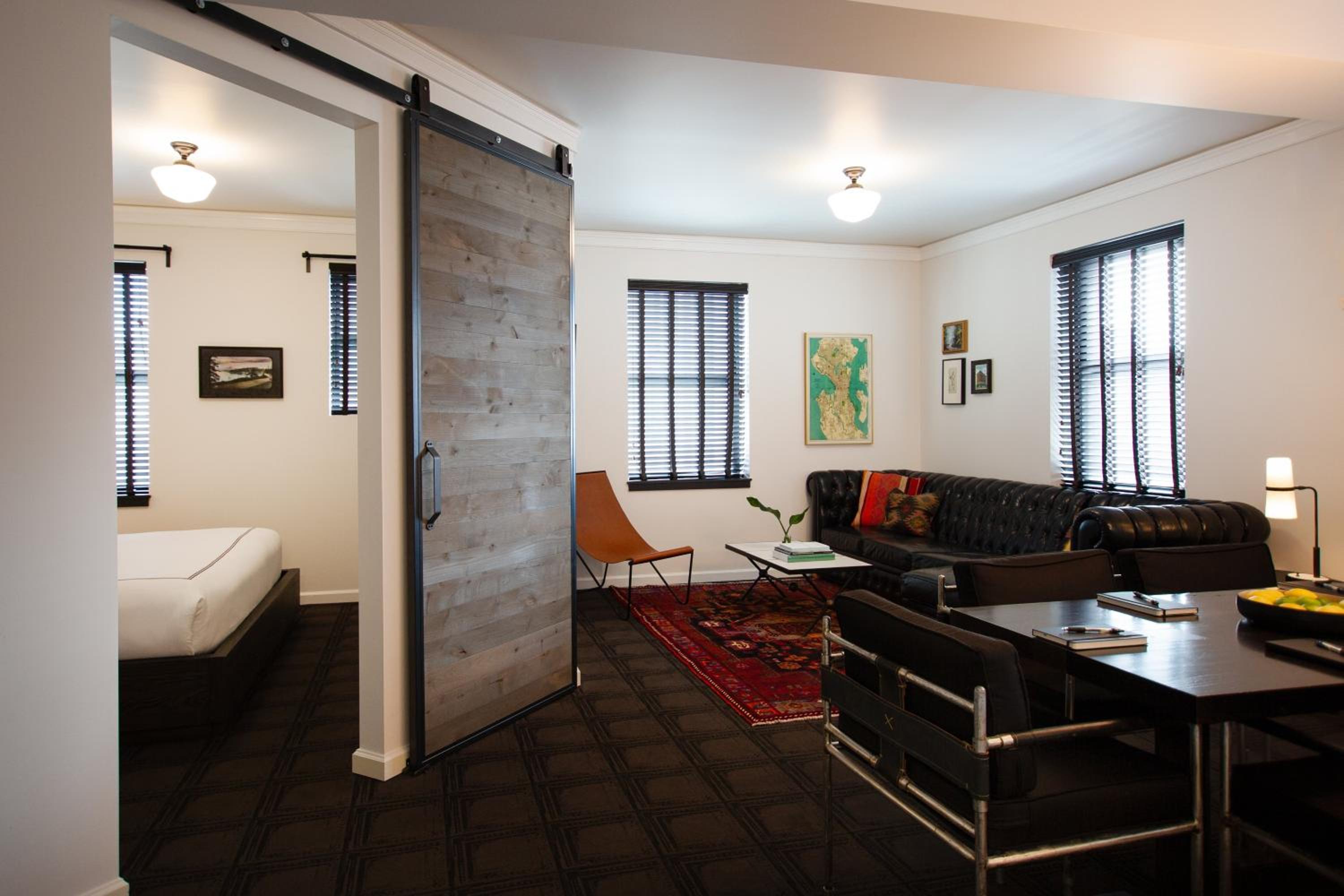 King Belltown Suite
