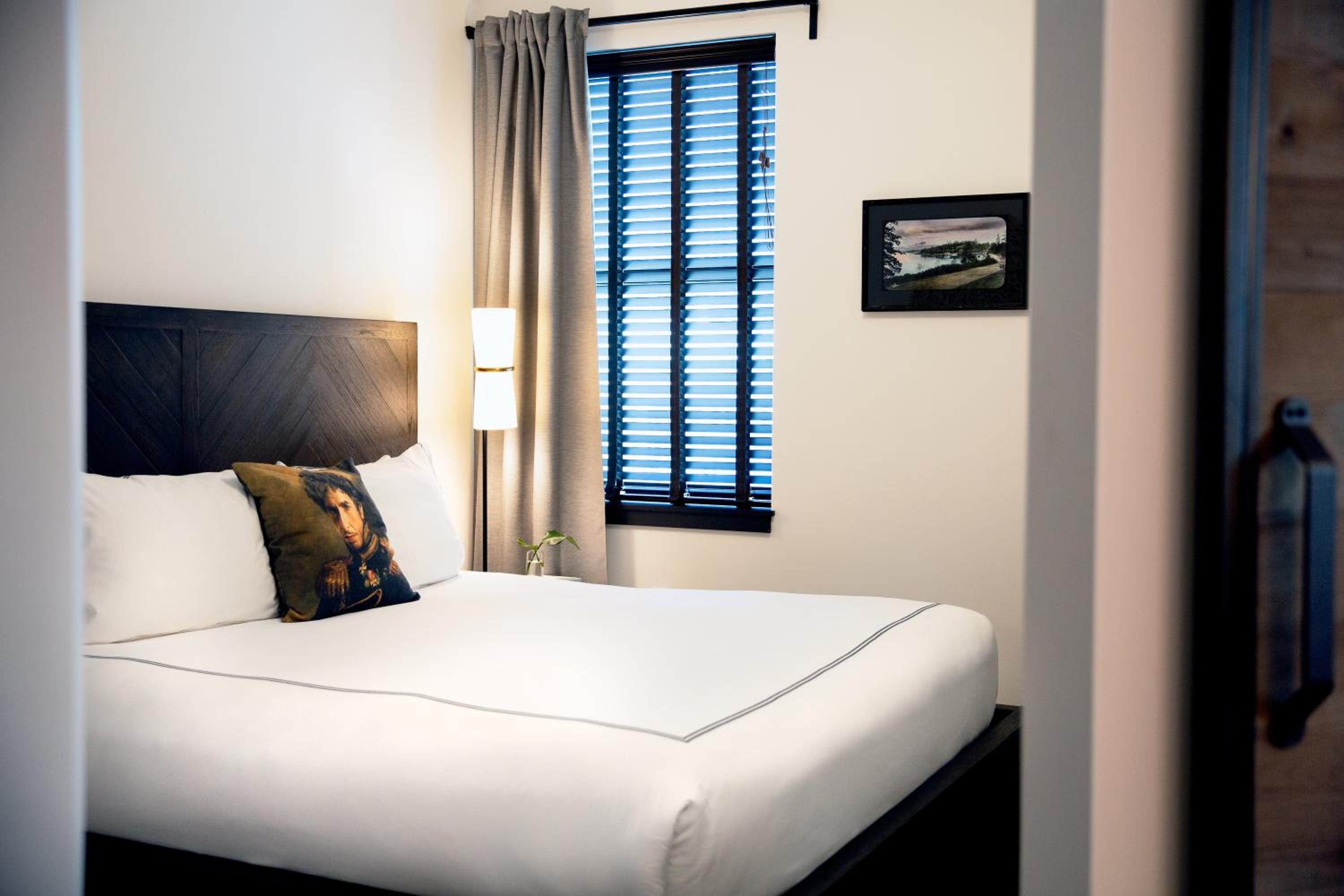 King Belltown Suite thumbnail 5
