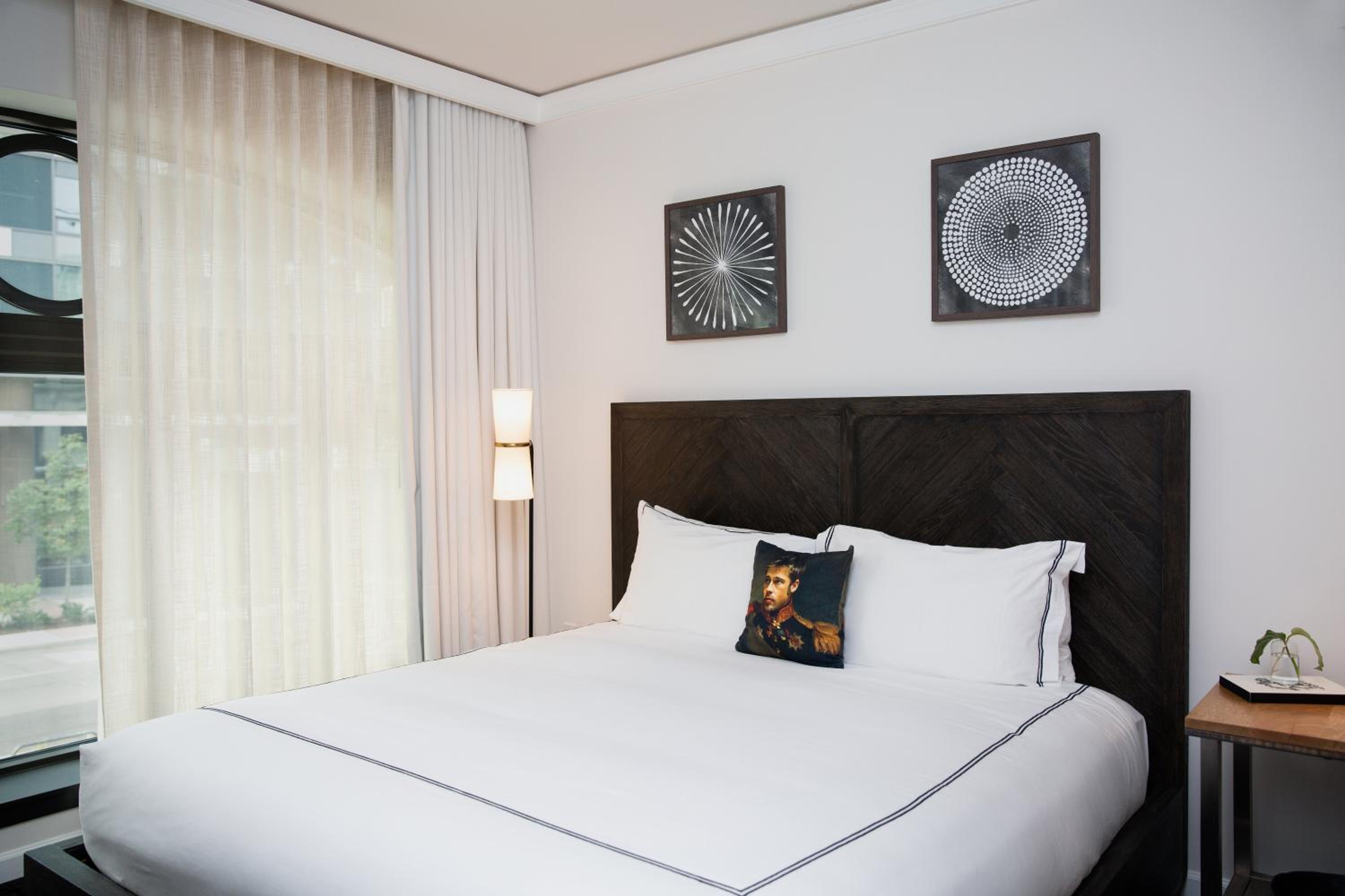 King Palladian Suite