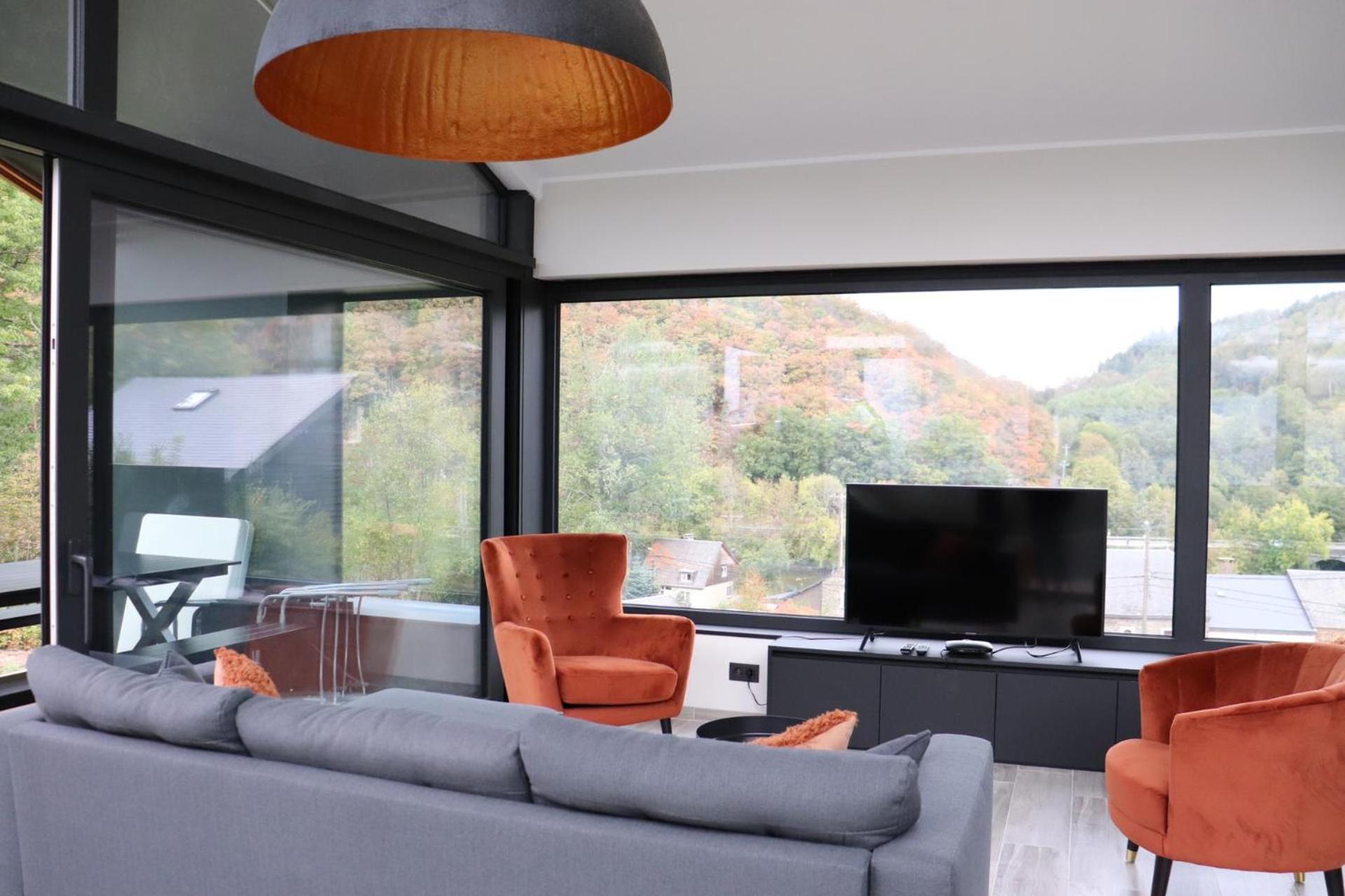 Three-Bedroom House photo 2