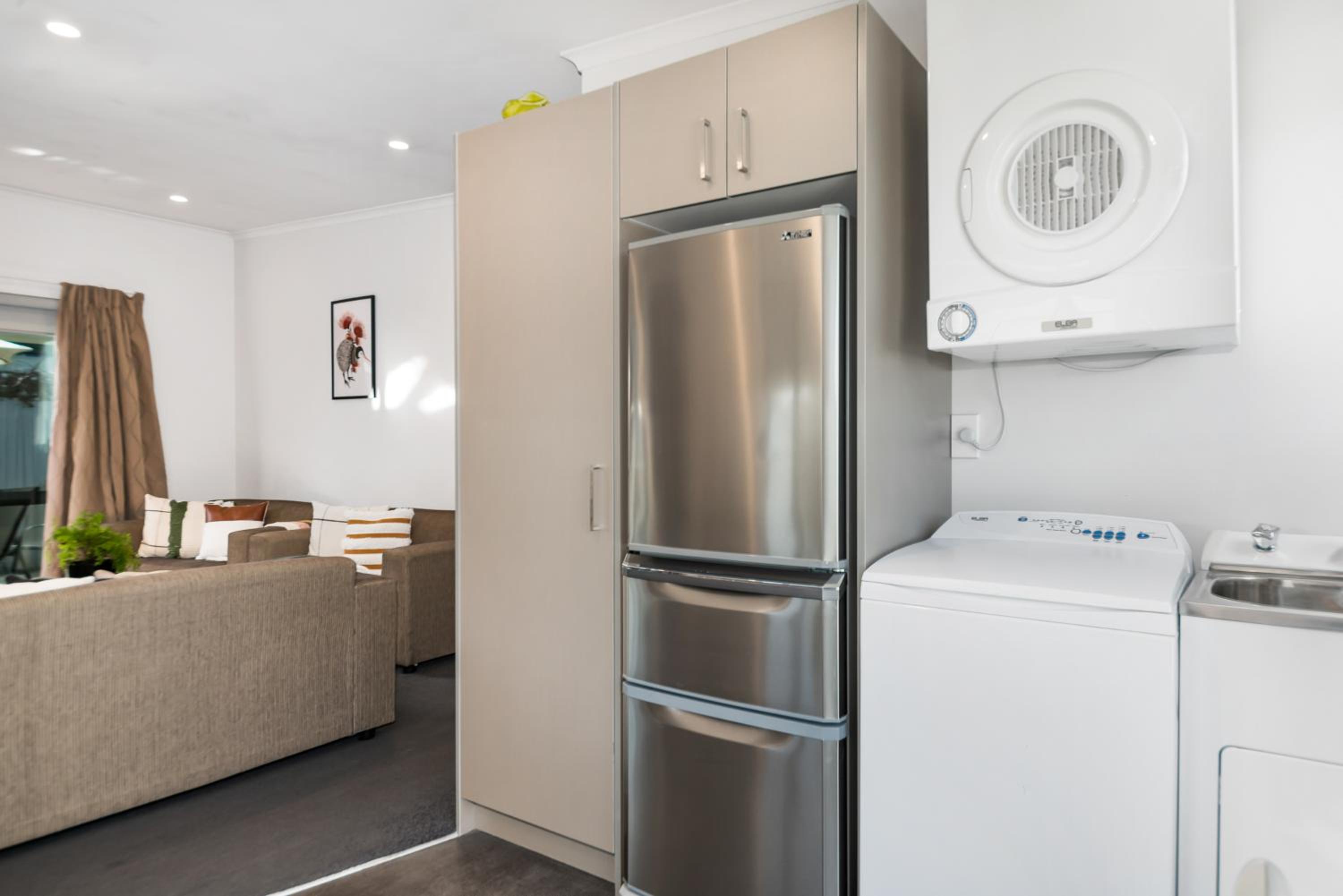 Three Bedroom Family Apartment - Photo 9