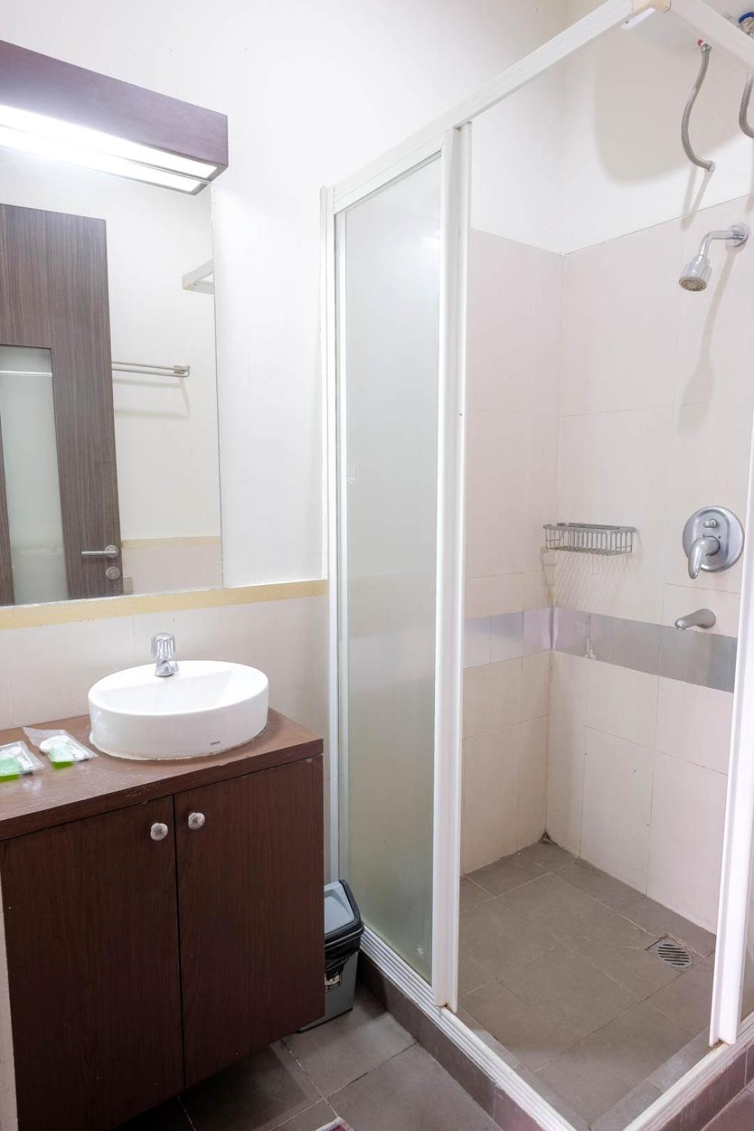 Standard Double Room - Photo 5