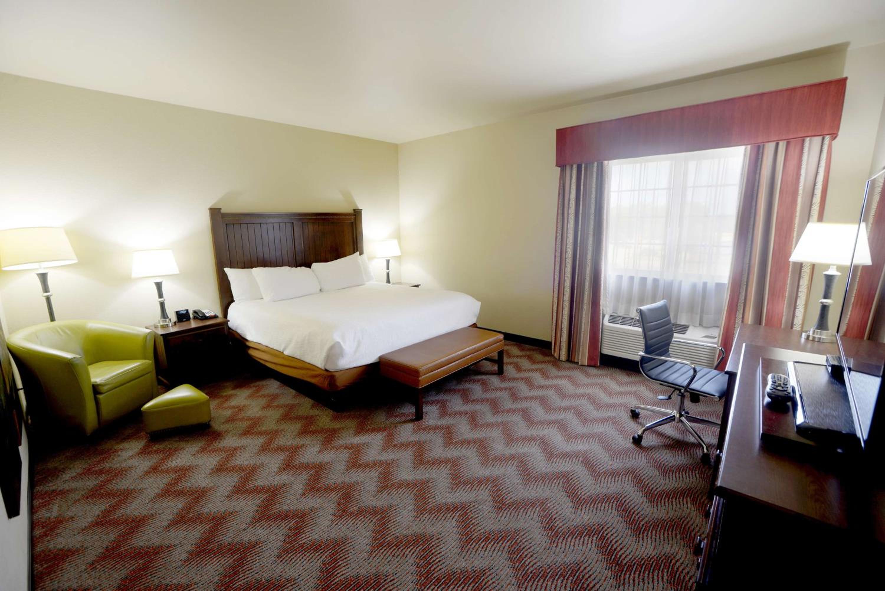 King Room - Non-Smoking