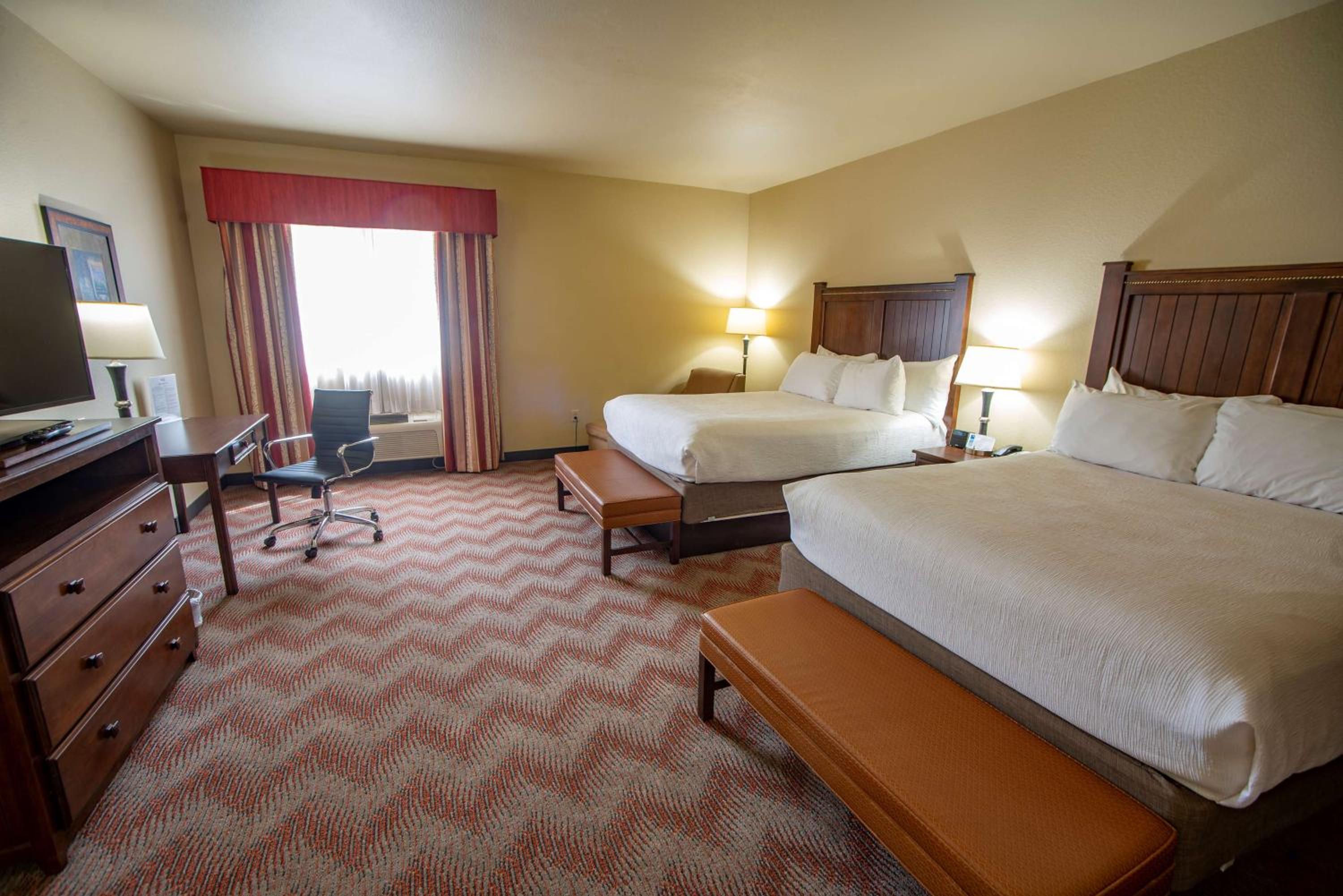 Queen Room with Two Queen Beds - Non-Smoking