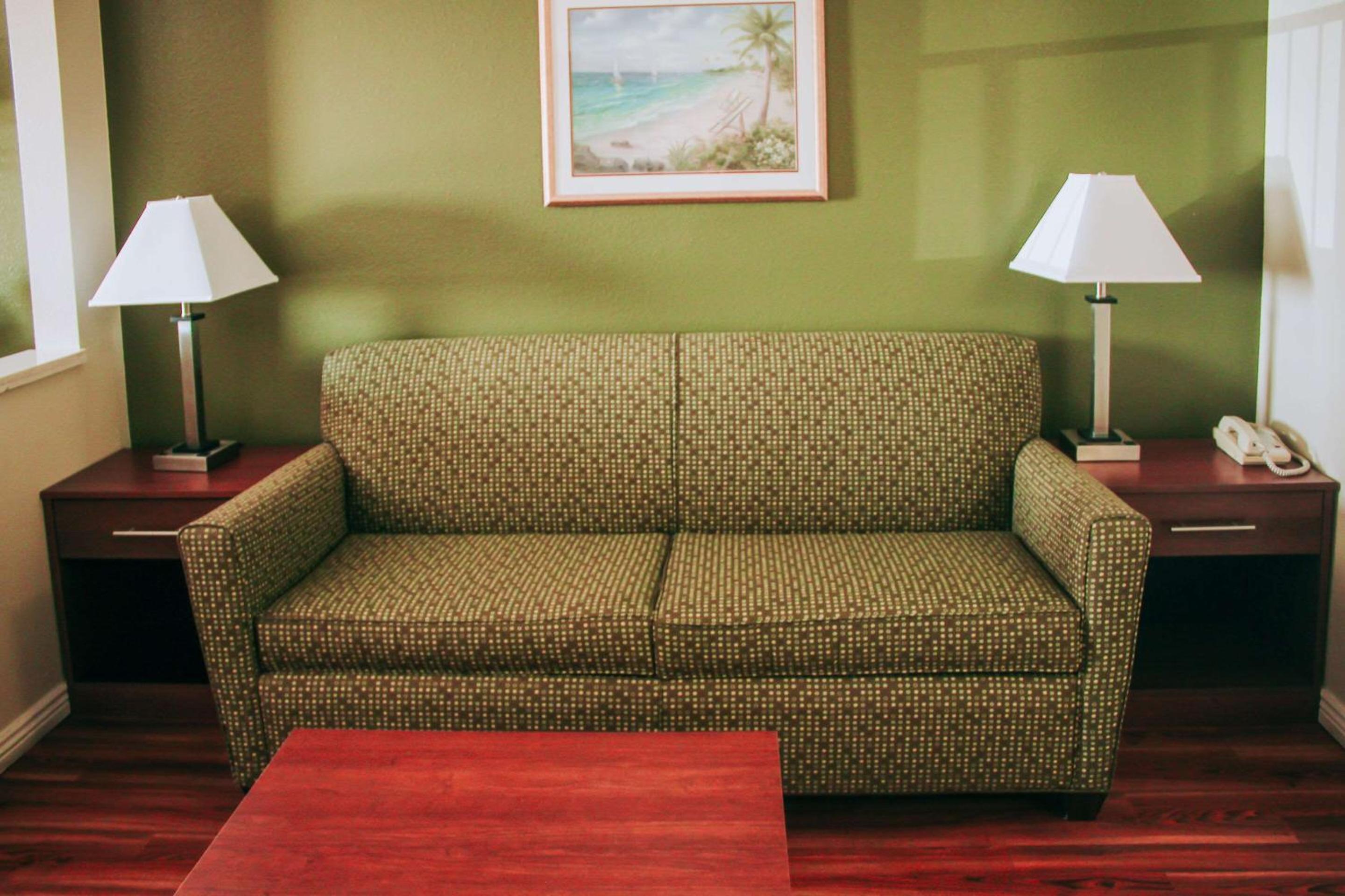 King Suite - Lake View - Photo 3