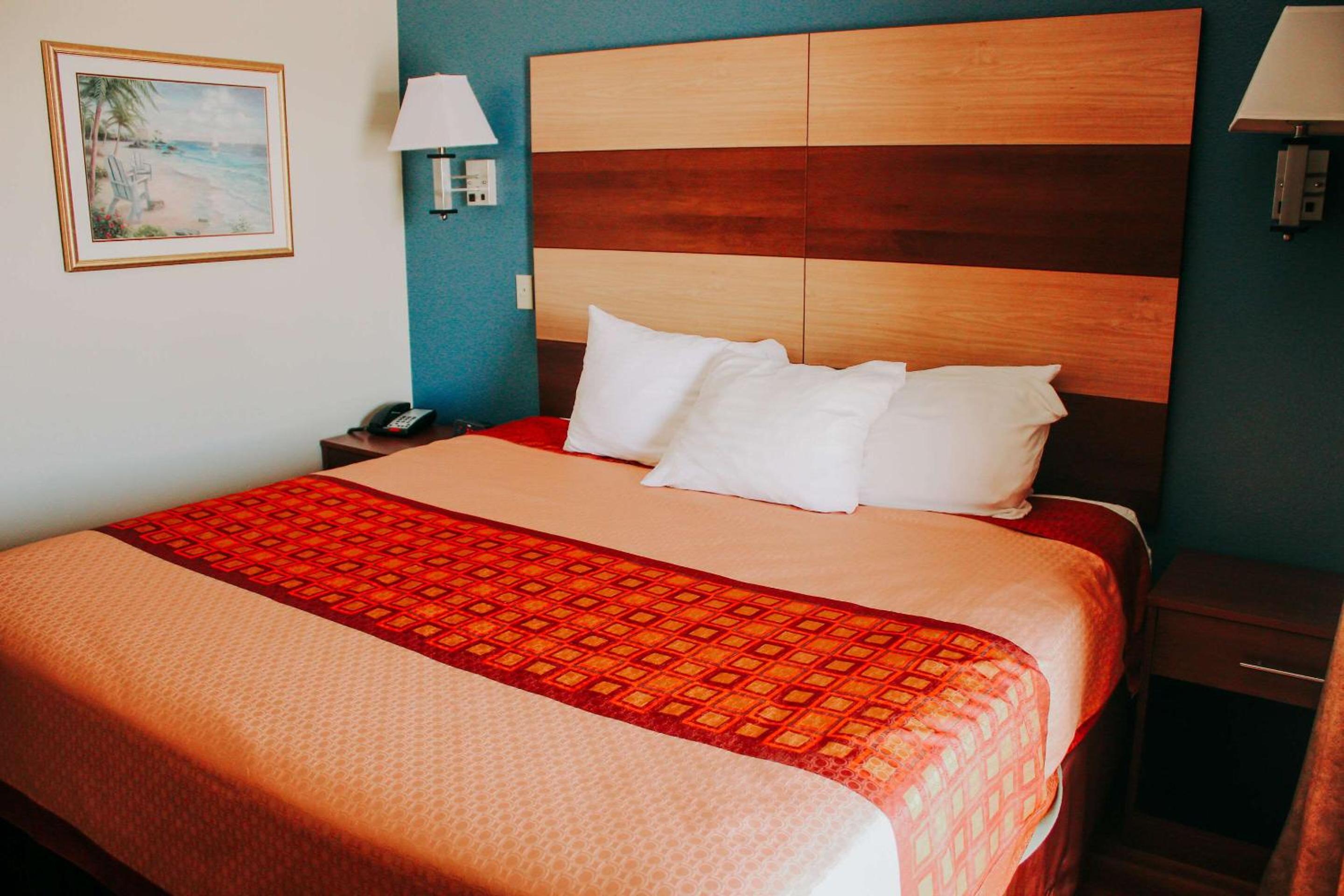 Executive King Suite - Photo 20