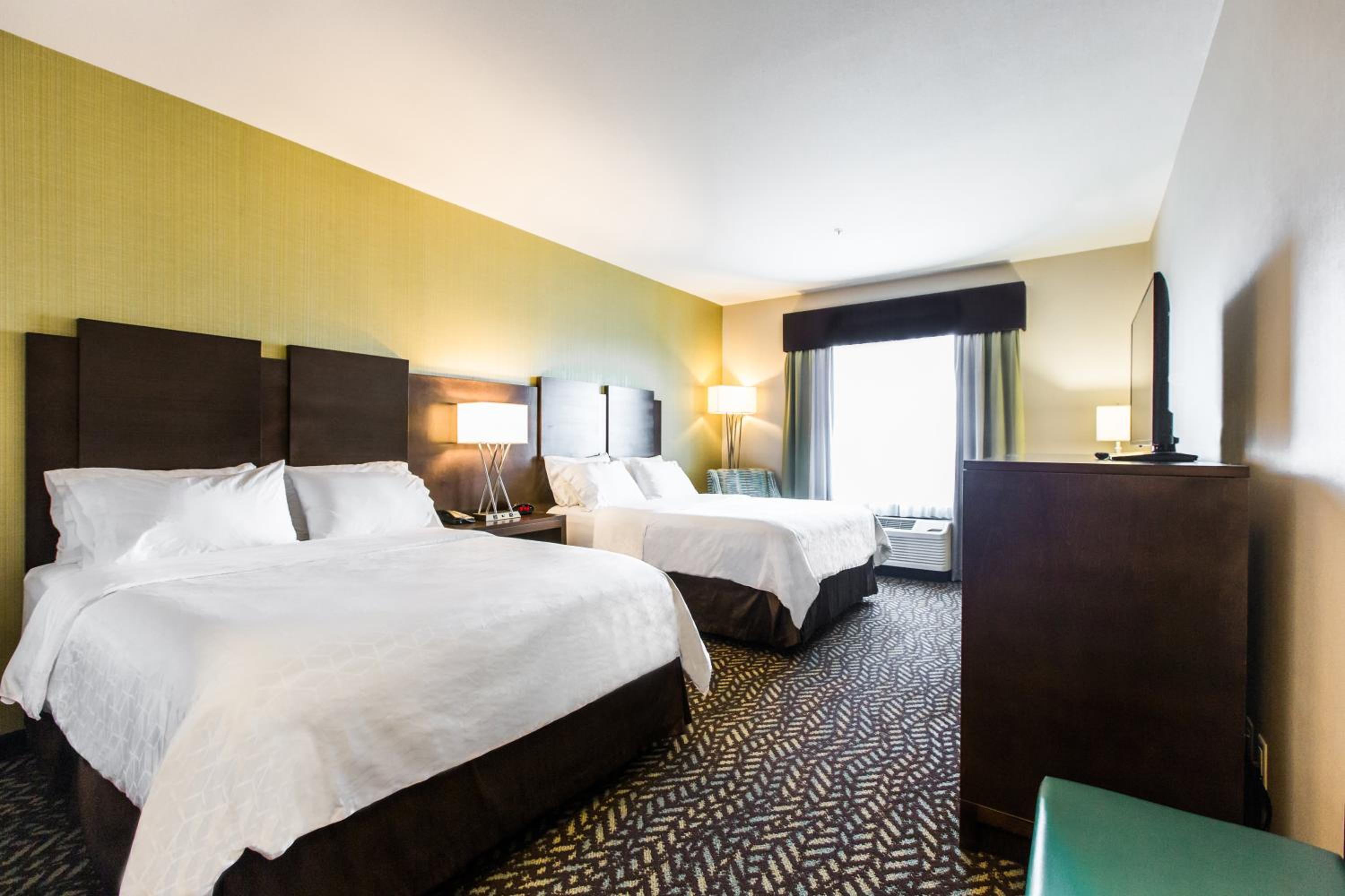 Queen Room with Two Queen Beds