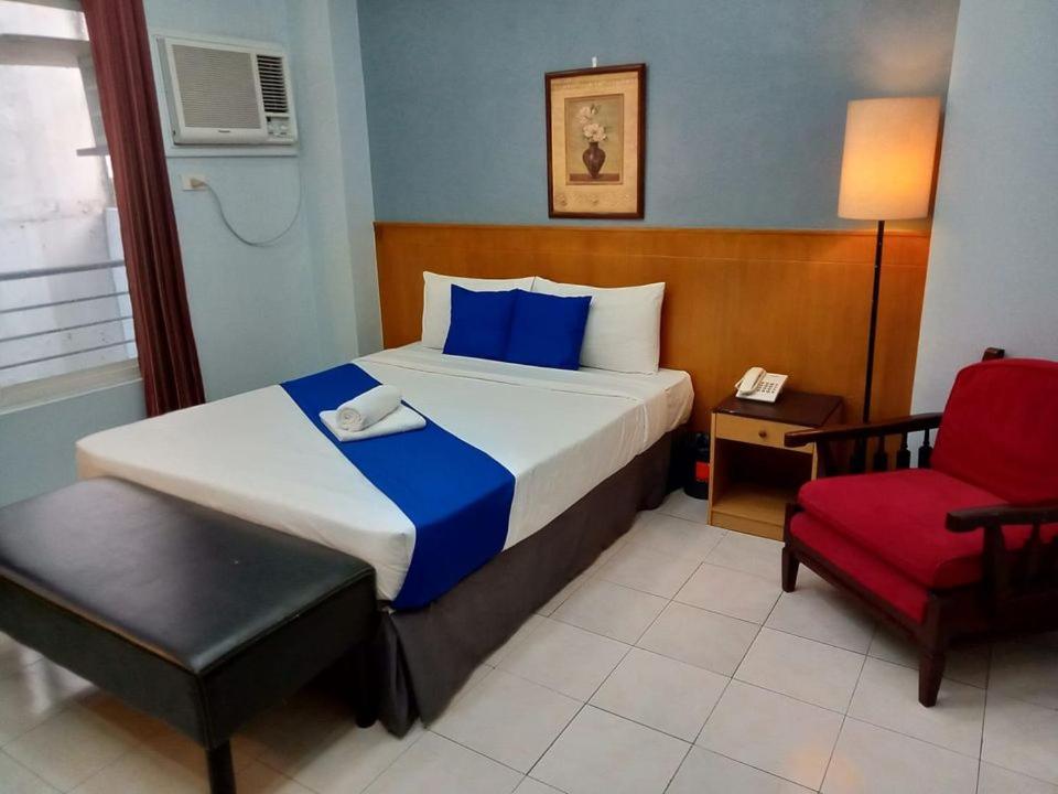 Standard Double Room - Photo 4