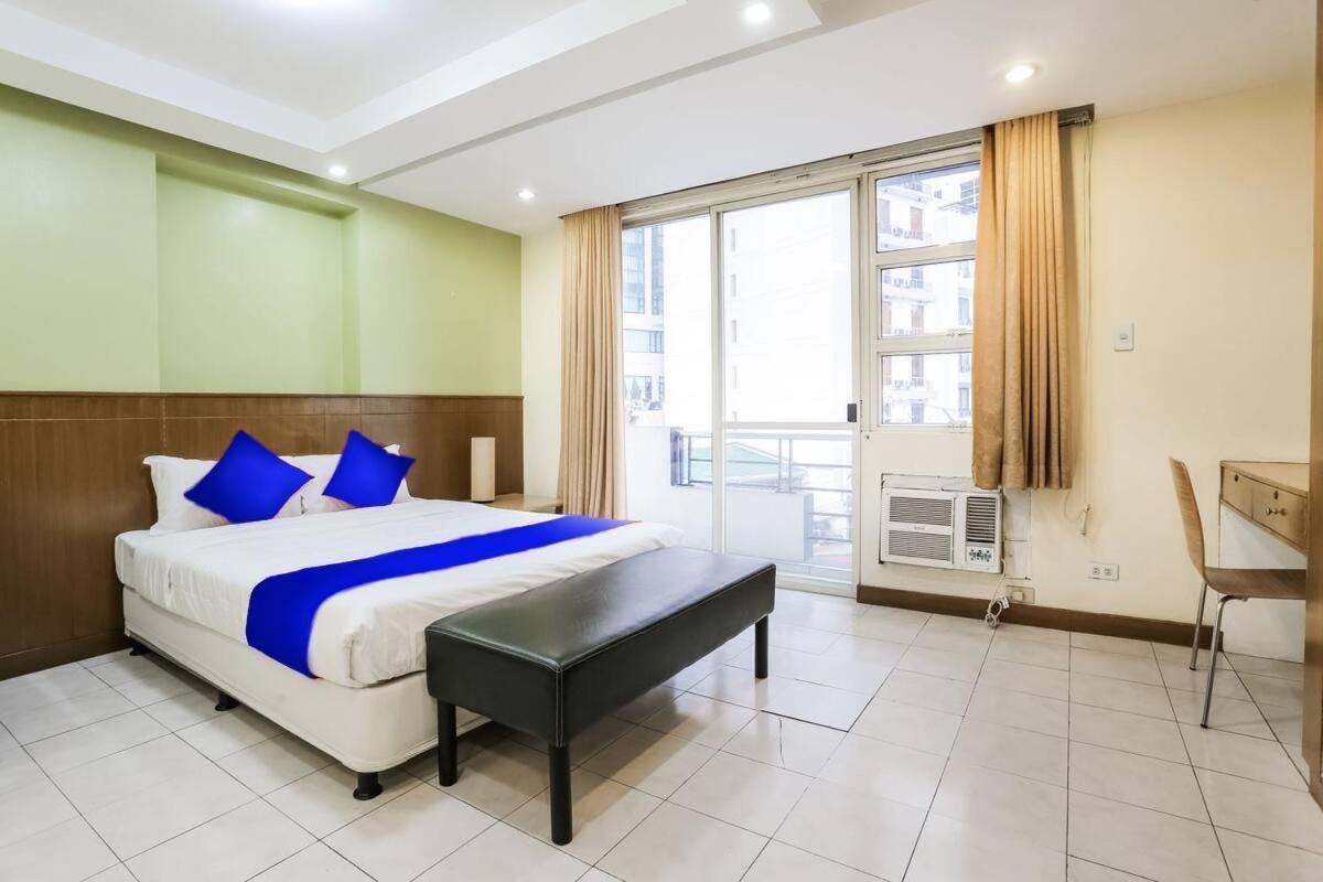 Standard Double Room - Photo 9