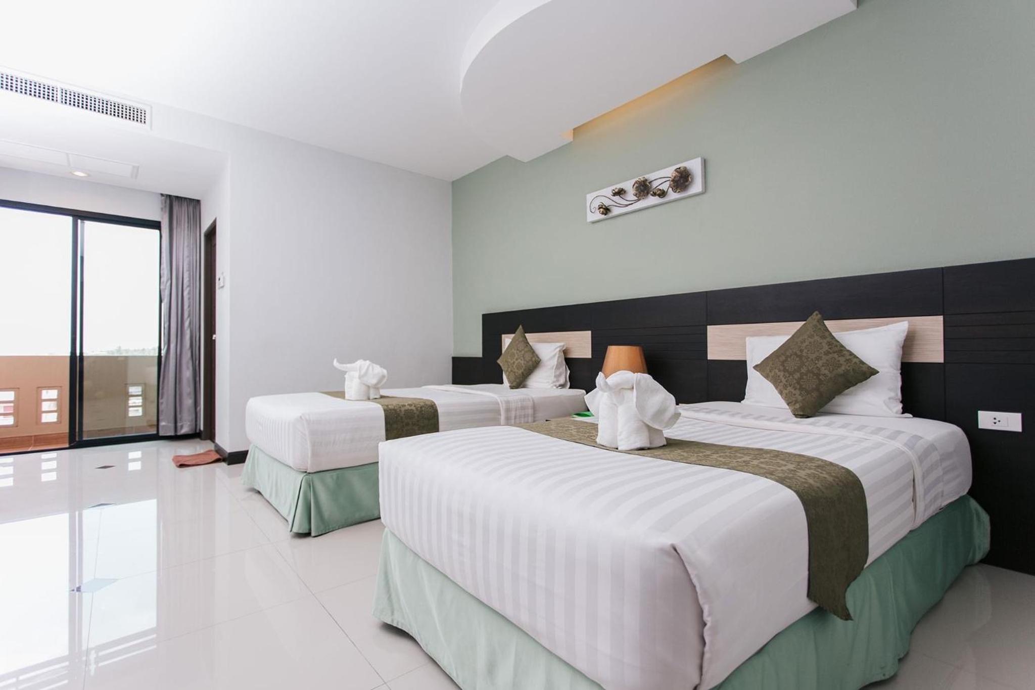 Deluxe Twin Room photo 1
