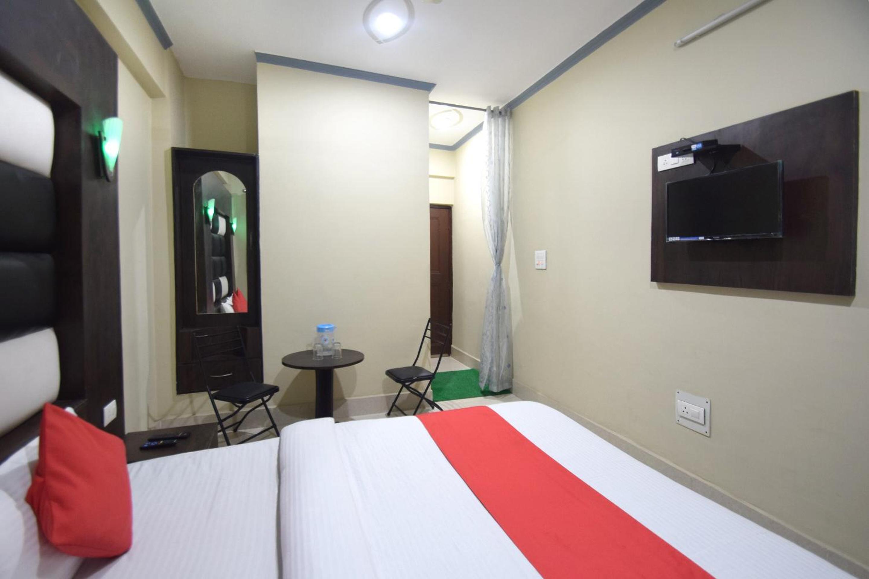 Deluxe Double Room - Photo 1
