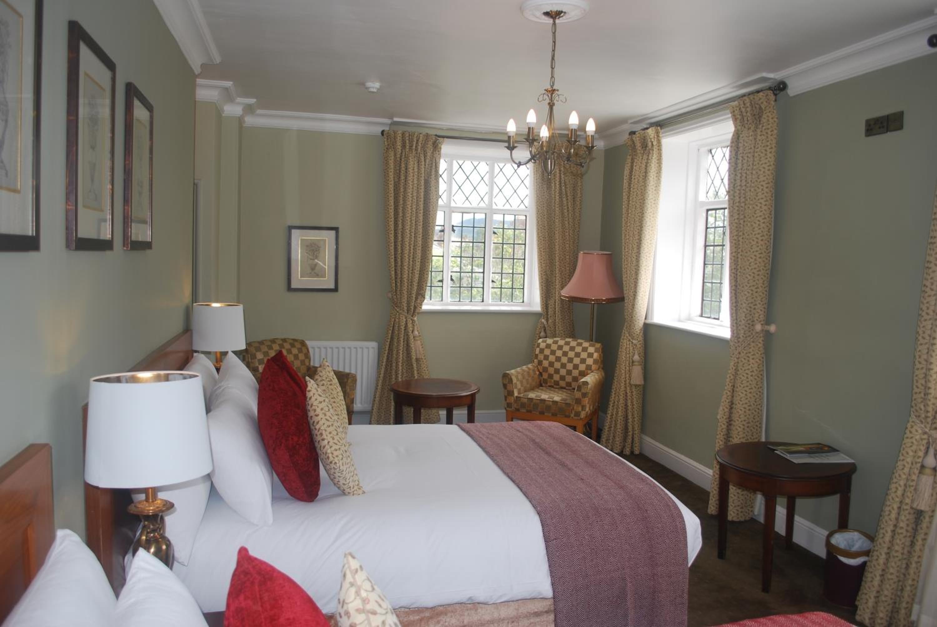 Deluxe Family Room - Photo 6