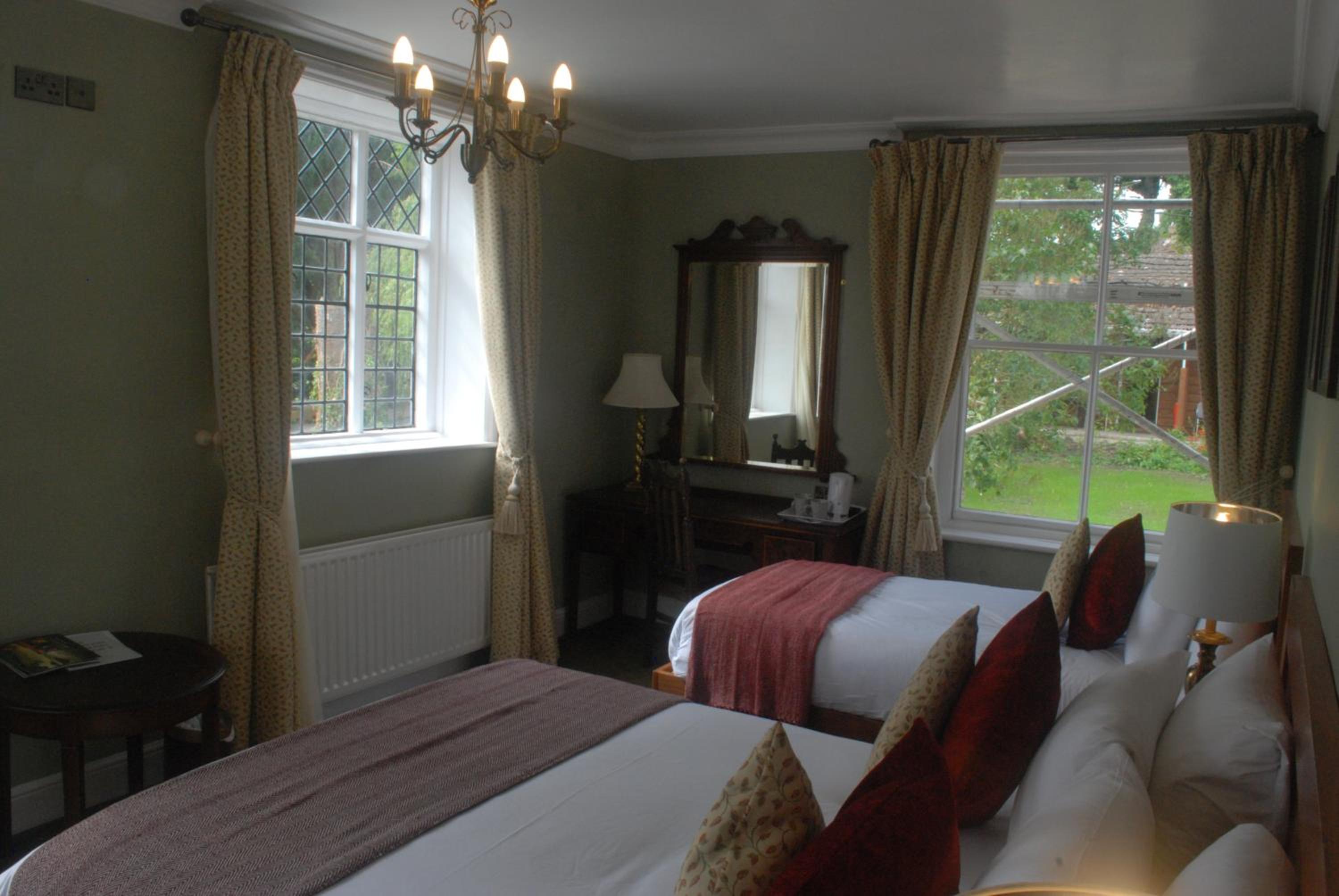 Deluxe Family Room - Photo 3