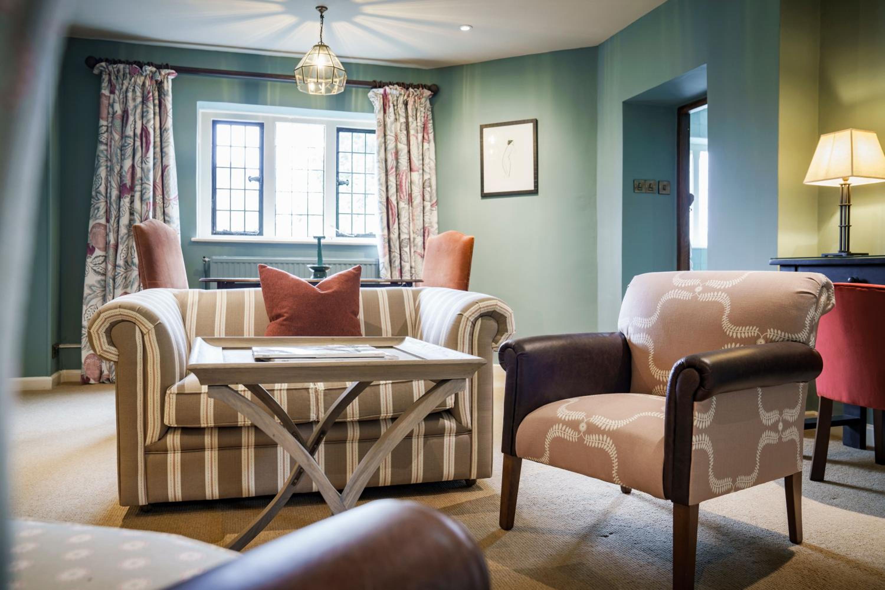 Four-Poster Suite - Photo 3